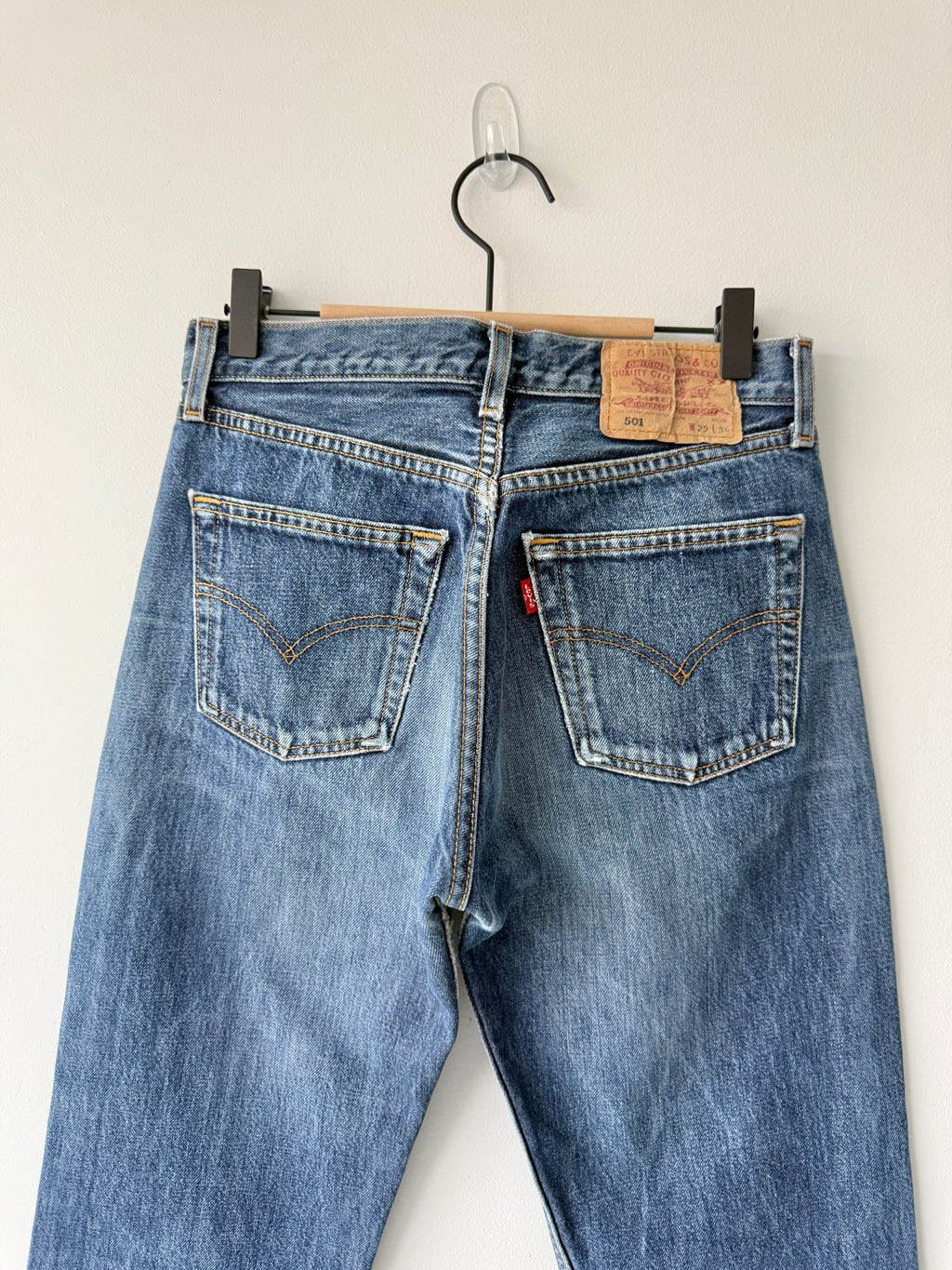 W27 L32 vintage Levis 501s 26/27” measured indigo blue faded  90s 501s