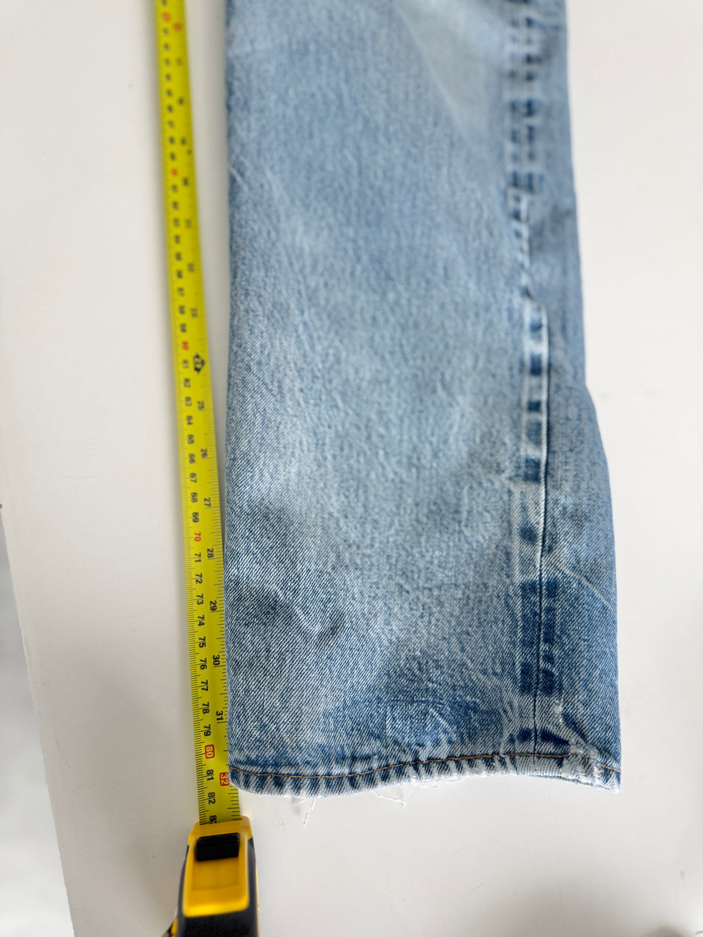 W31 L32 vintage Levis 501 30/31” measured light faded blue denim 70’s 501s USA button 6