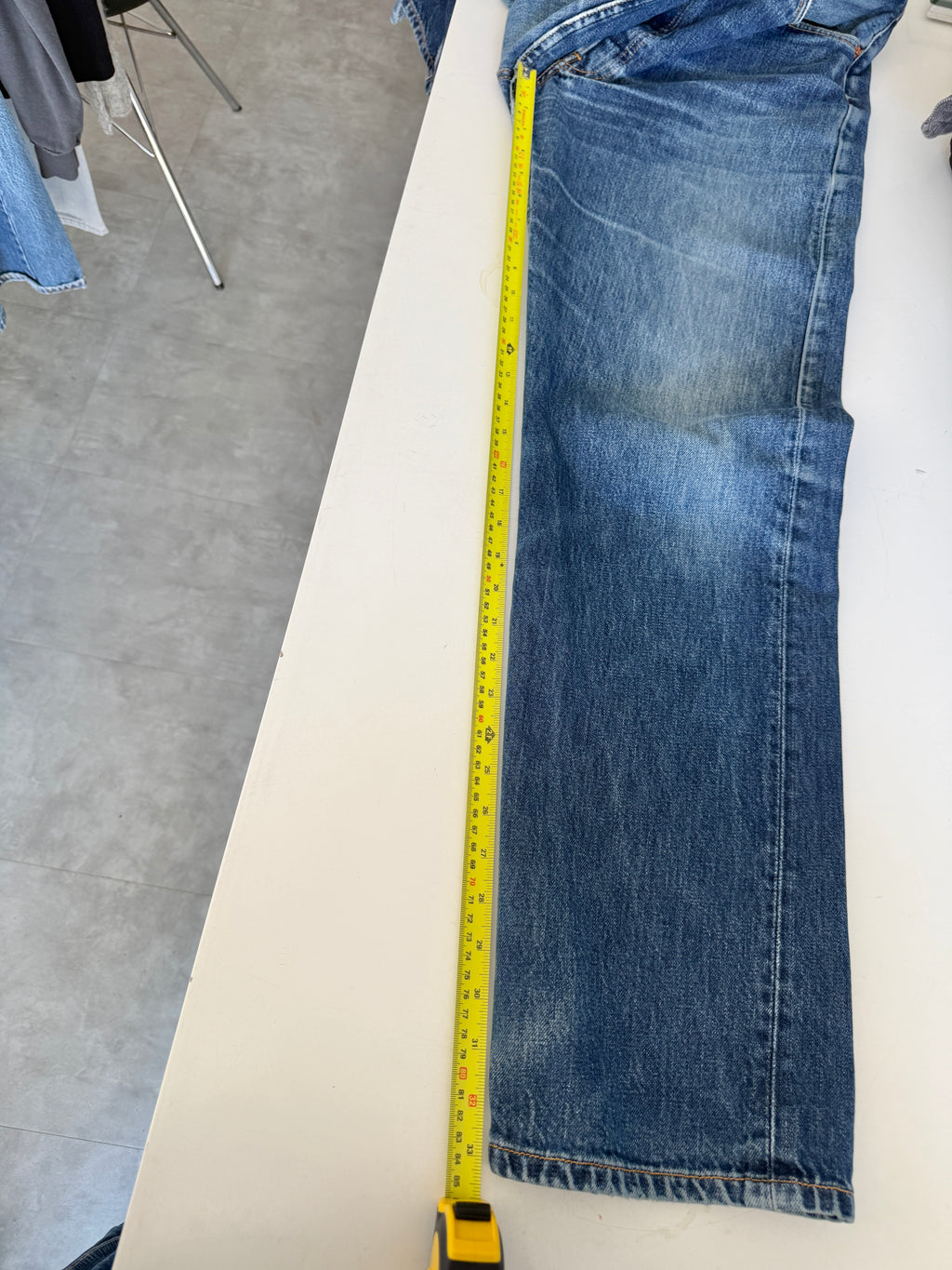 W33 L33 vintage Levis 501 dark blue 33” measured waist Y2K levis 501s