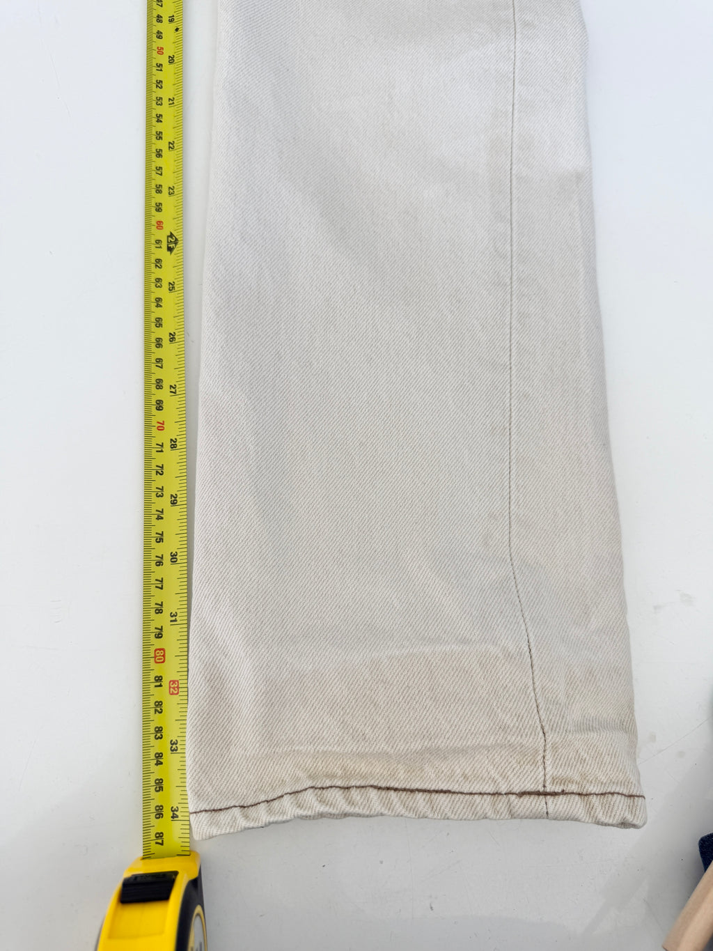 W27 L34 vintage Levis 501s 26/27” measured beige 501s 90s USA