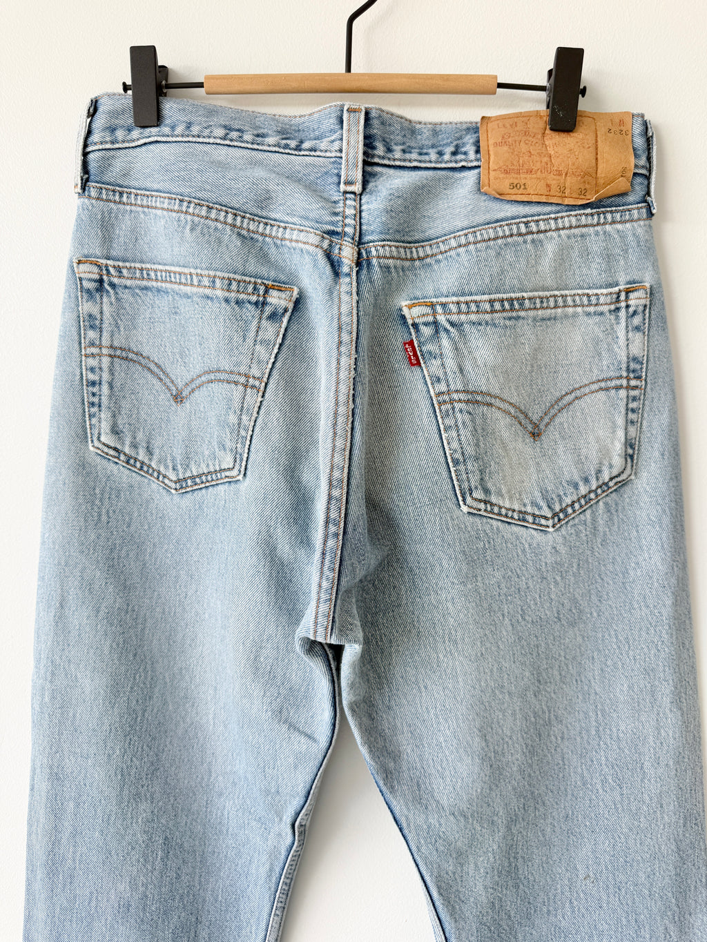 Soft W30 L31 vintage Levis 501 29/30” light blue faded Levi’s 501s Y2K