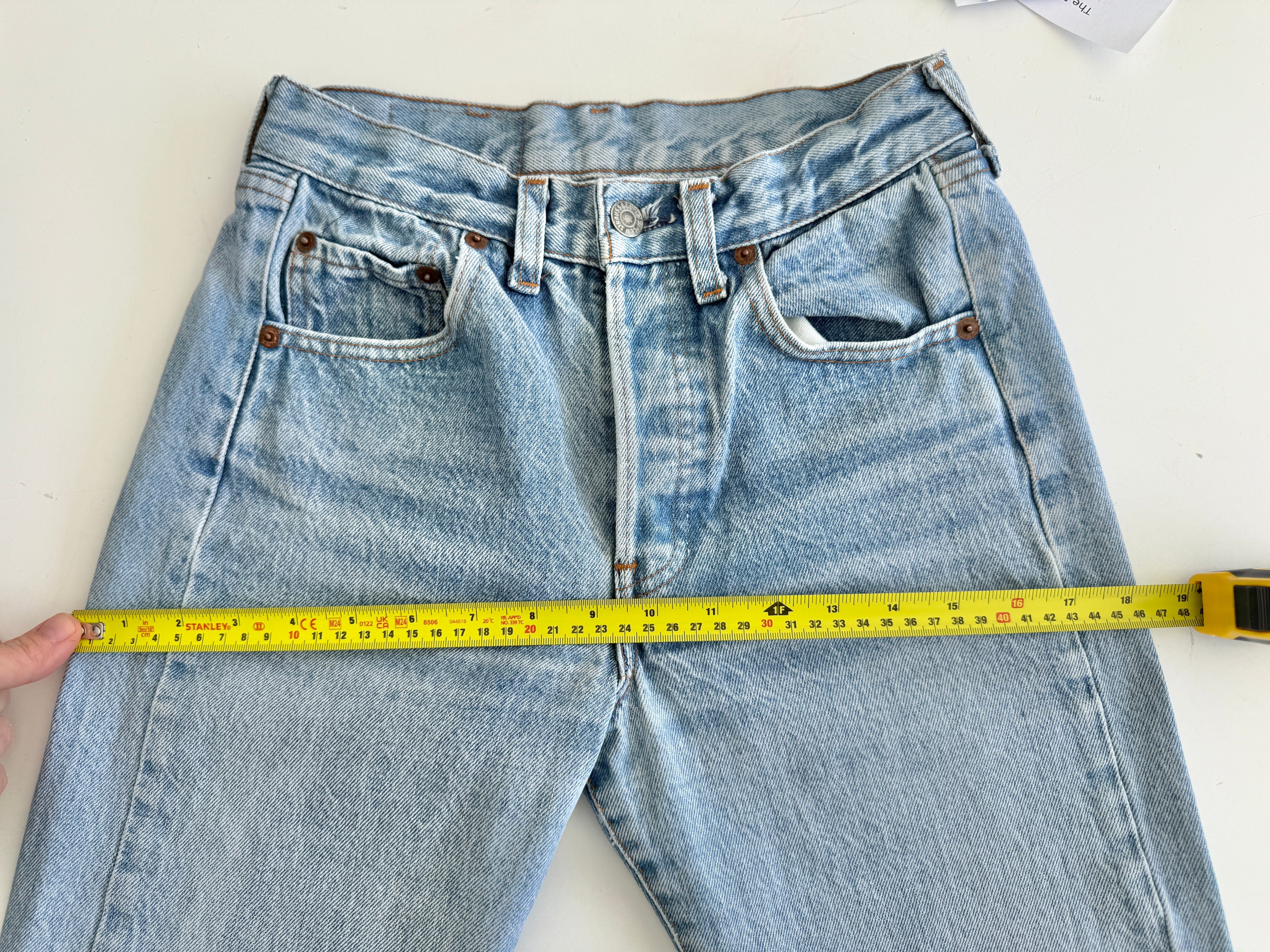 W24 L28 vintage Levis 501 24” light blue Levi’s 501s 80s