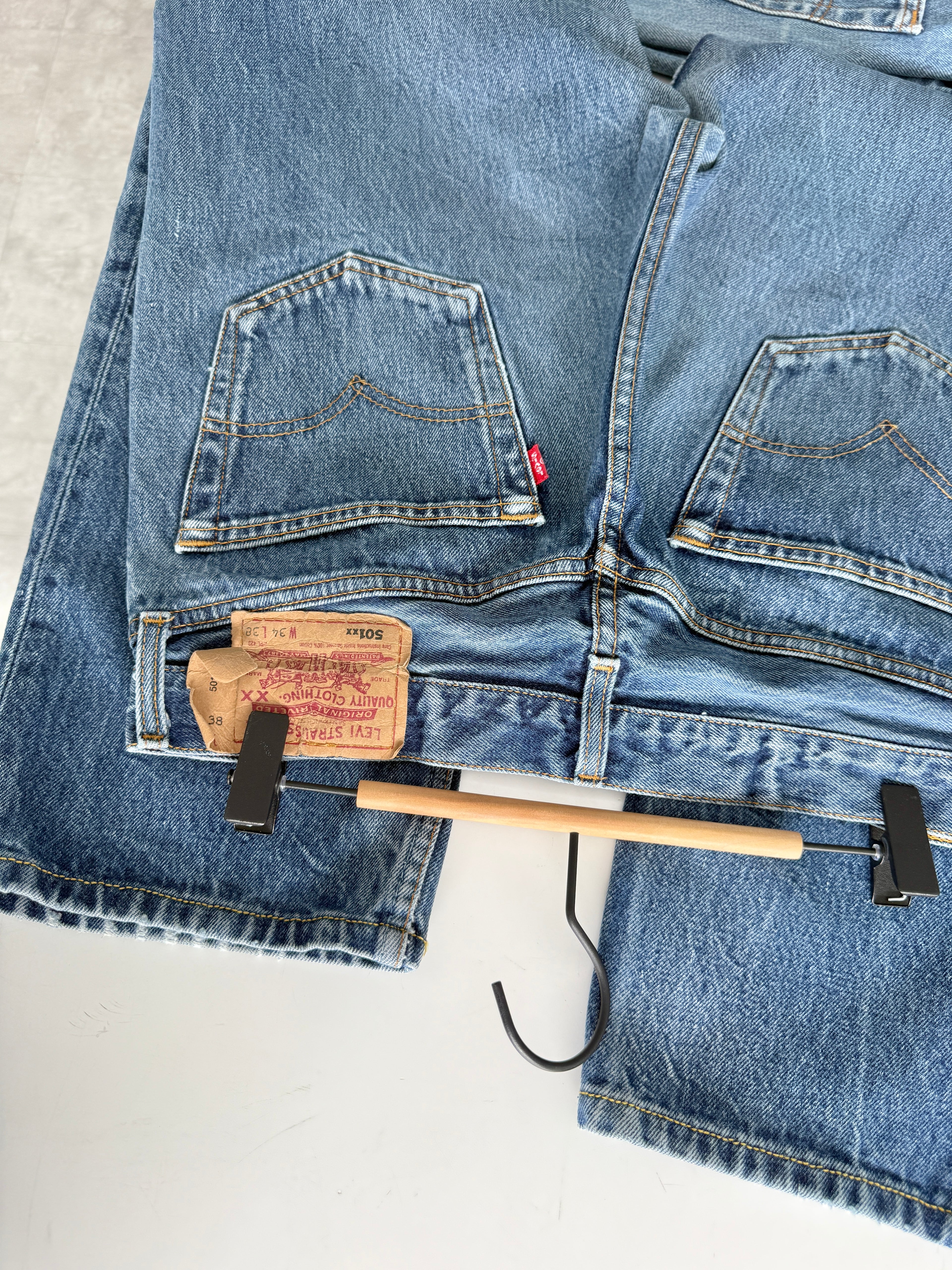 W31 L29 vintage Levis 501s 30/31” measured dark blue denim Levi’s 501s 90s