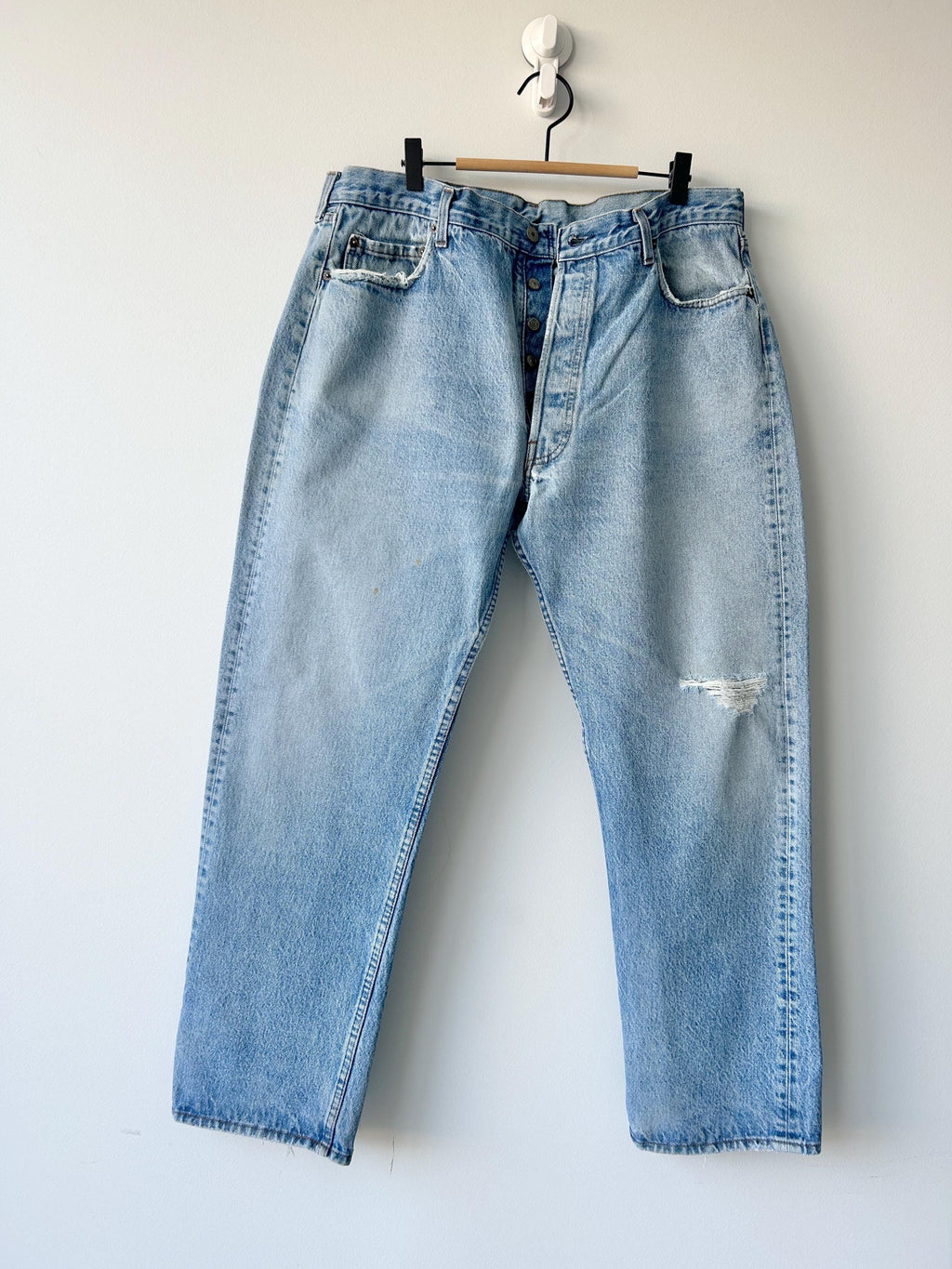 Levis 501 vintage w36 L29 Levi’s 80s faded straight leg jeans made in USA 501 vintage 501 35”/36” waist decuk