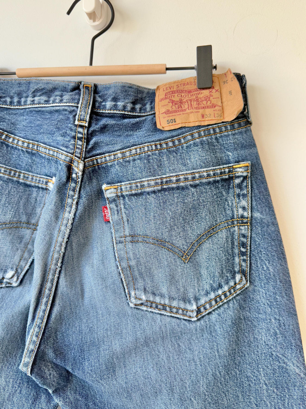 Levis 501 vintage w30 L35 dark faded blue 501s straight leg jeans 501 29”/30” waist