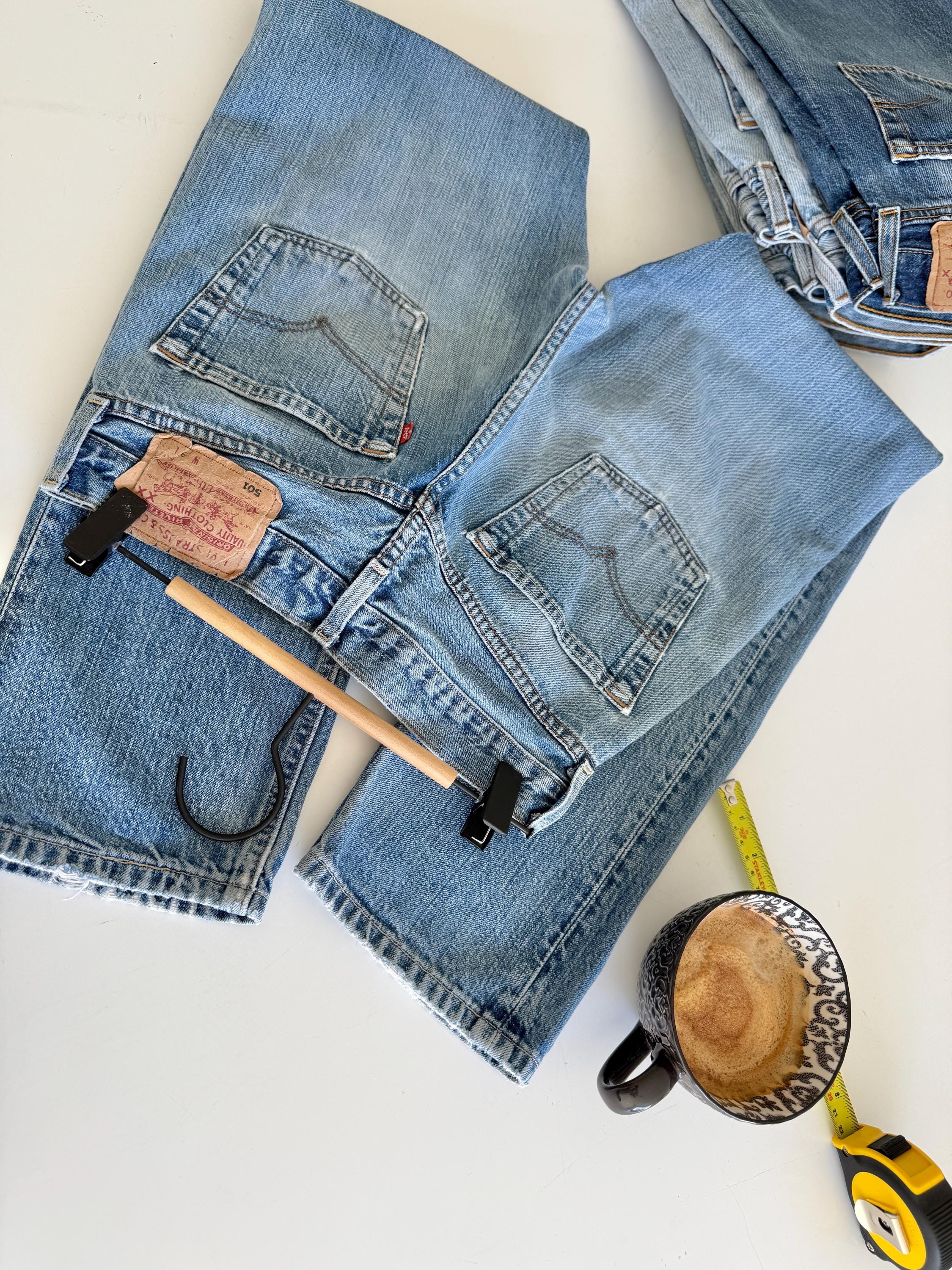 W27 L30 vintage Levis 501 27” measured waist medium faded denim made in Y2K