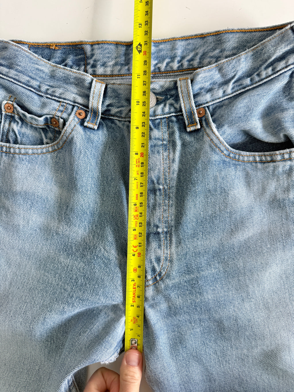W26 L29 vintage Levis 501s 25/26” light medium blue denim Levi’s 501s 90s USA
