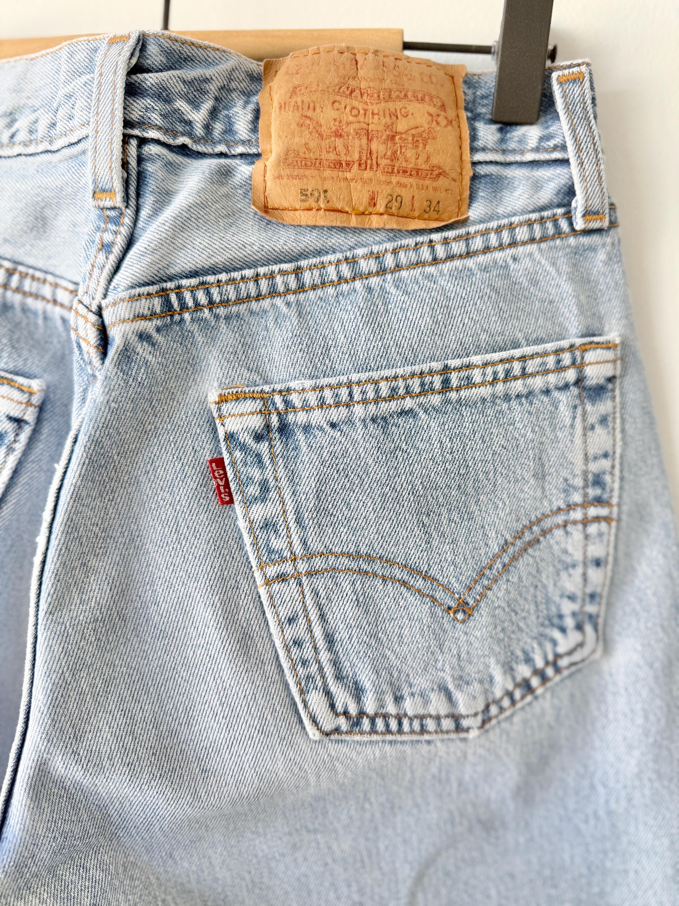 W27 L33 Levis 501 vintage 26-27” measured waist made in USA 90s