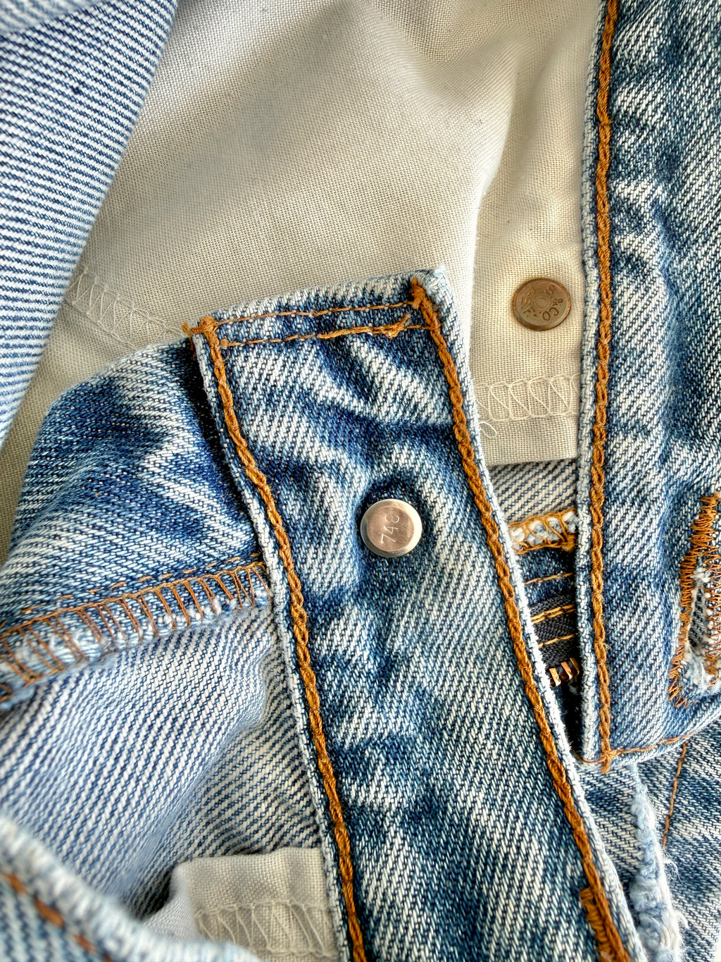 W24 L31 vintage Levis 517 26” measured medium faded blue denim Levi’s 517s