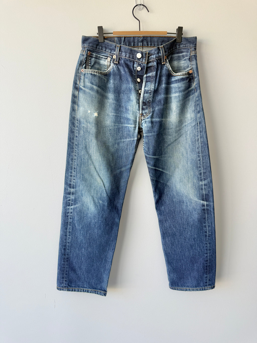 W32 L28 vintage Levis 501s 31/32” measured dark fade blue faded Y2K 501s
