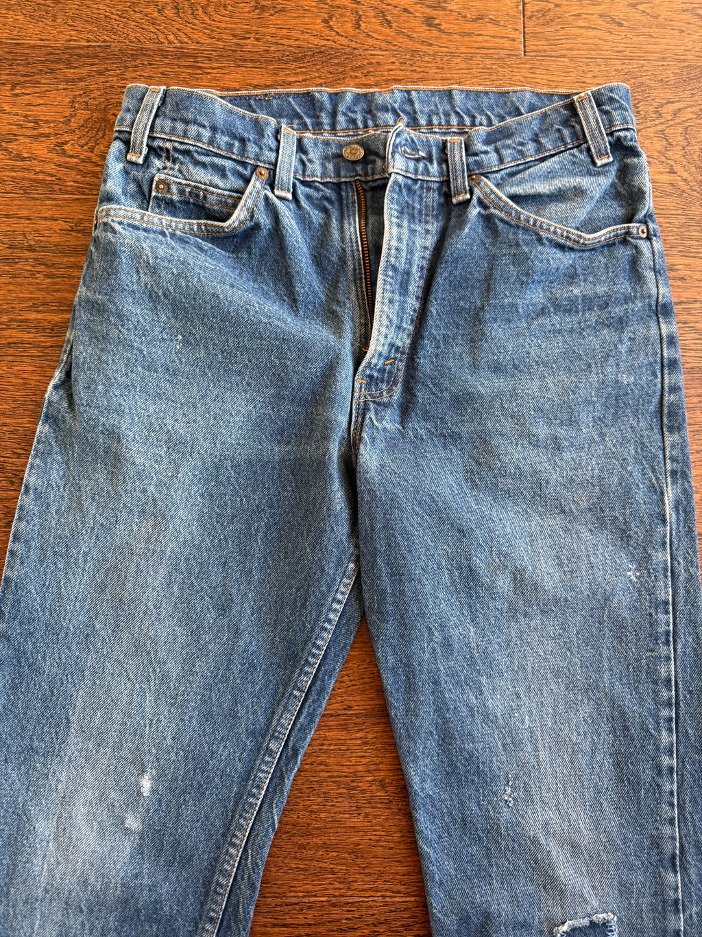 W31 L30 vintage Levis 509s 30/31” measured dark denim patch work blue 90s 509s USA