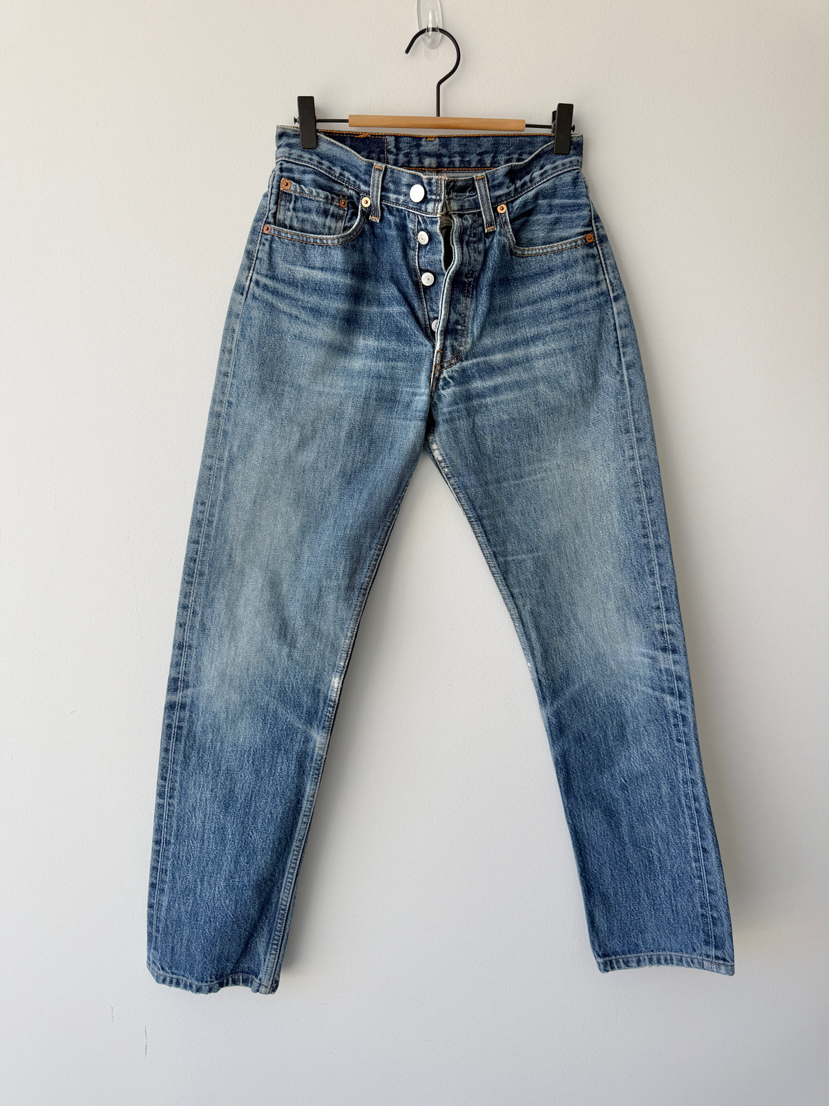 W25 L29 vintage Levis 501s 24/25” measured dark fade blue 501s