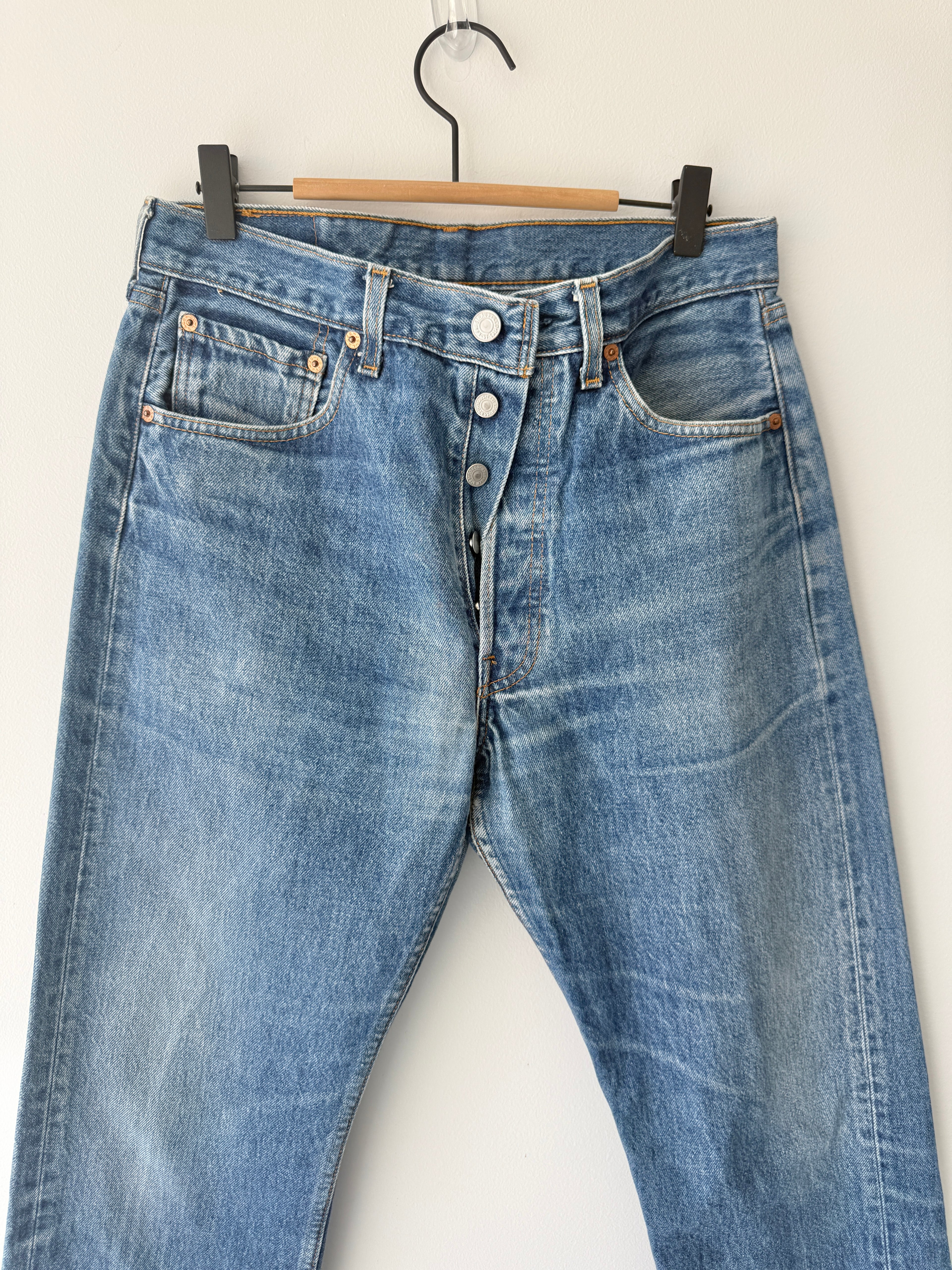 W30 L31 vintage Levis 501xx 29/30” measured waist dark faded blue 501s 90s