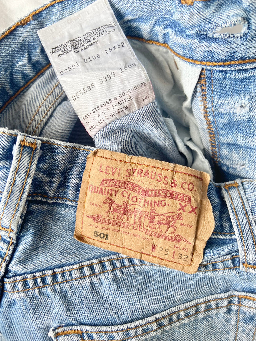 Vintage levis w23” 501
