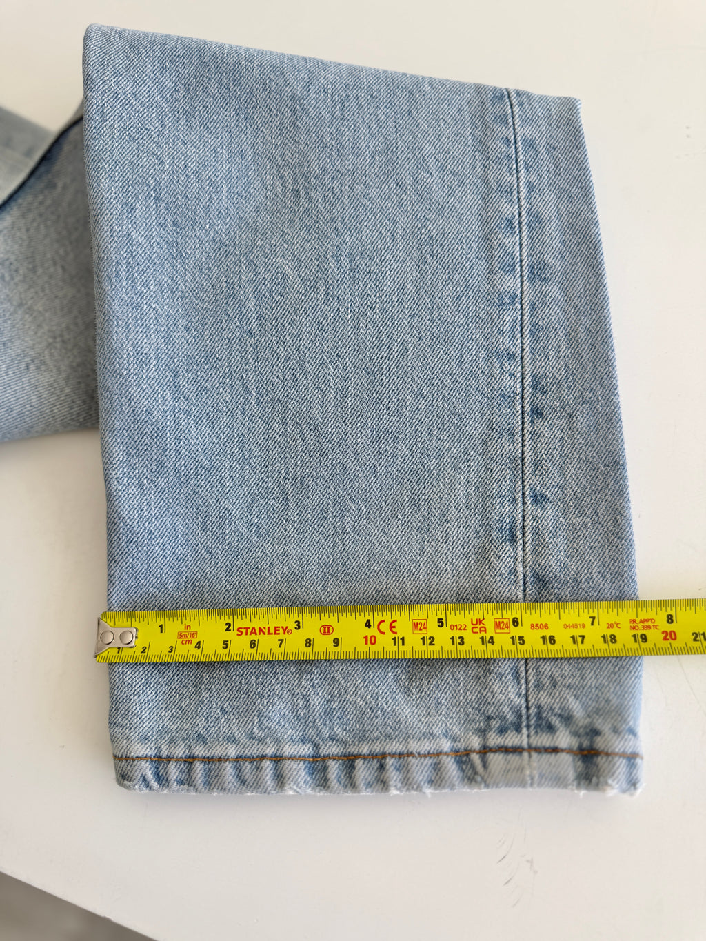 W27 L33 vintage Levis 501 27” measured light faded blue 90’s levi’s 501s