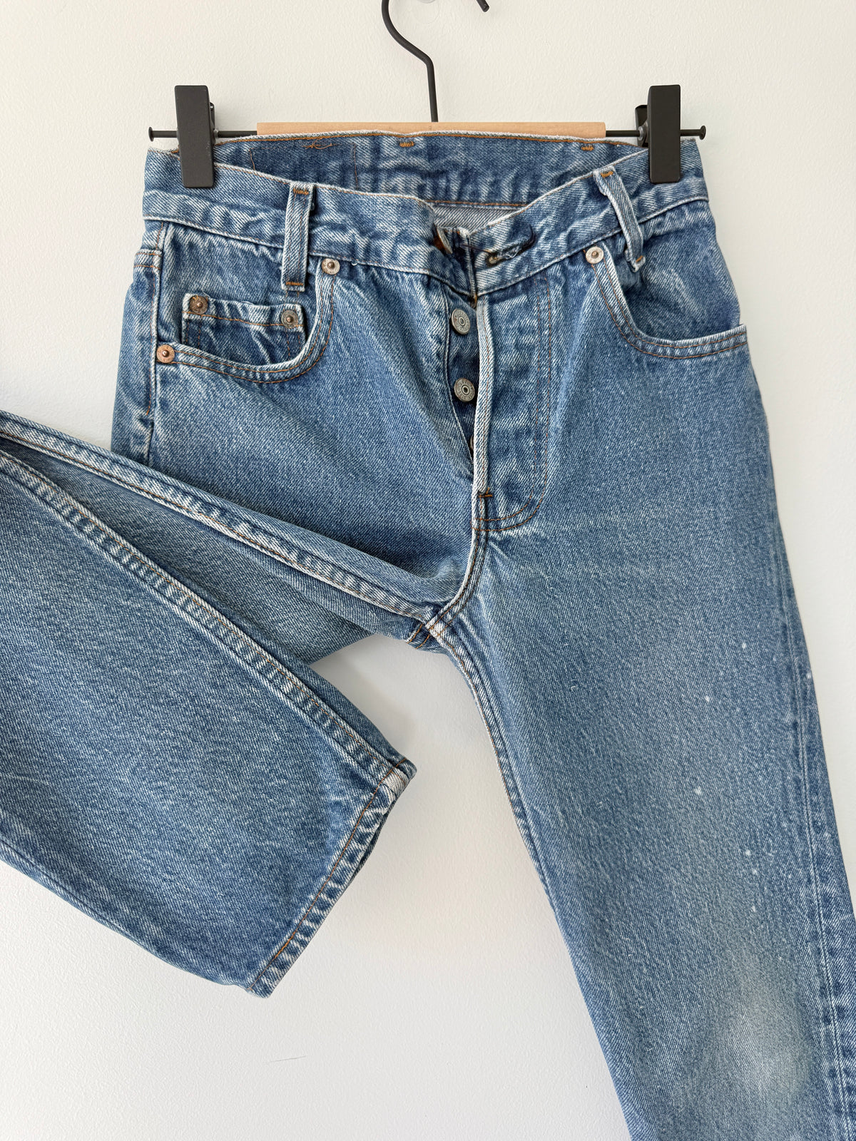 W23 L26 vintage Levis 701s 22/23” measured dark blue 701s 80s USA