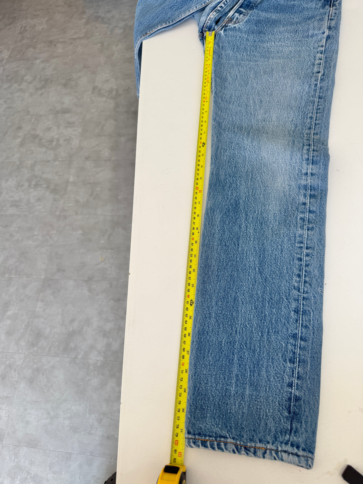 W27 L31 vintage Levis 501s 27” measured dark faded blue 501s 90s USA