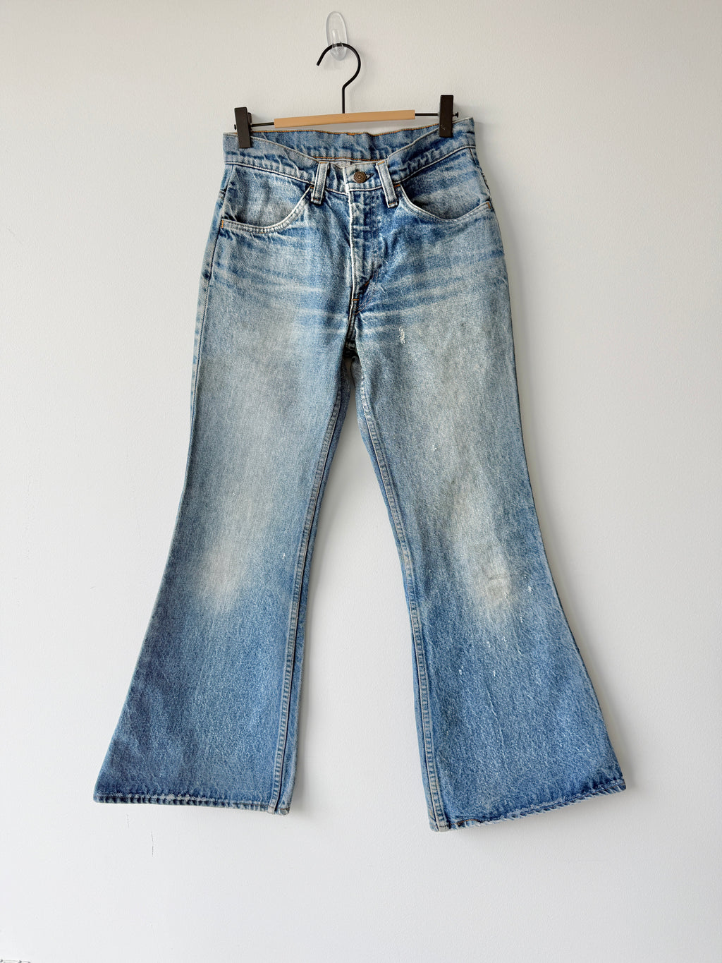 W26 L29 vintage Levis 684 26” measured waist faded blue 684s USA 70s