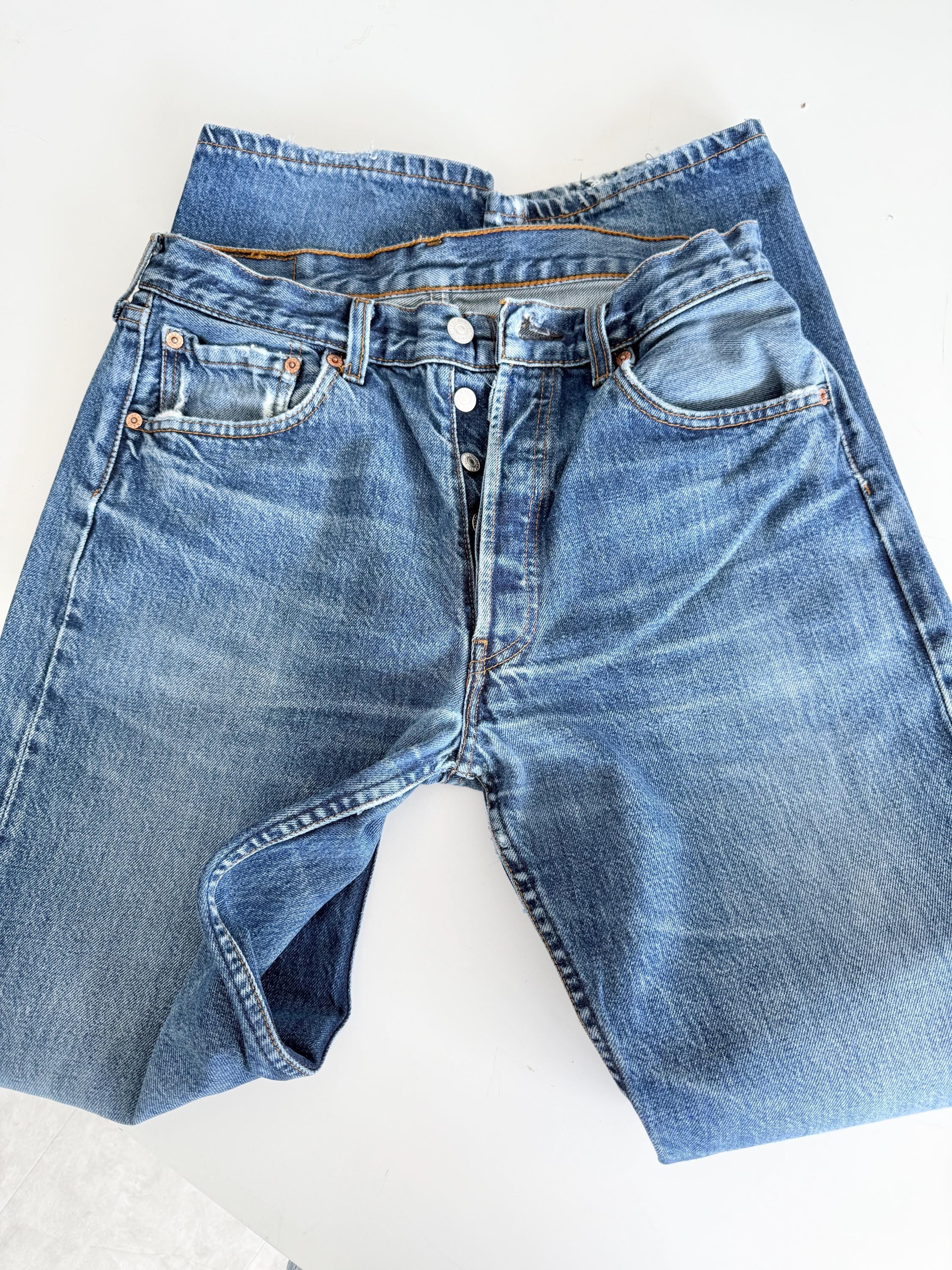 W30 L32 Levis 501 vintage 29-30” waist dark faded blue 501s made in turkey