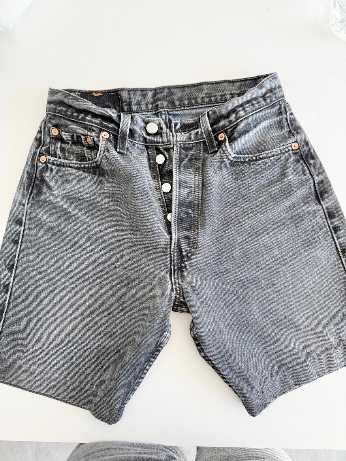 W26 Levis 501 vintage 25-26” waist black faded 501s made in USA for women 90s