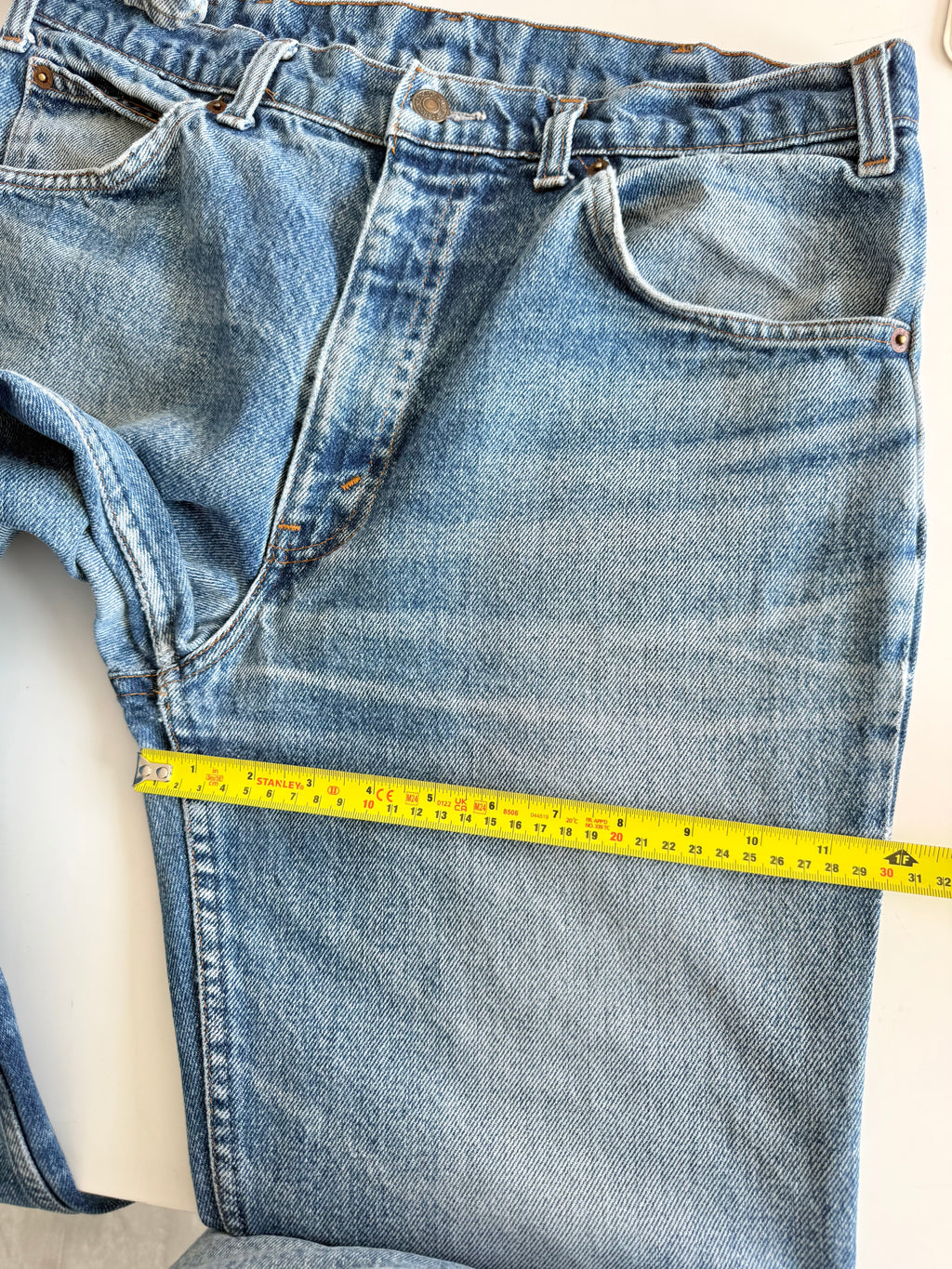 W33 L32 vintage Levis dark faded blue 32/33” measured waist late 80s levis orange tag