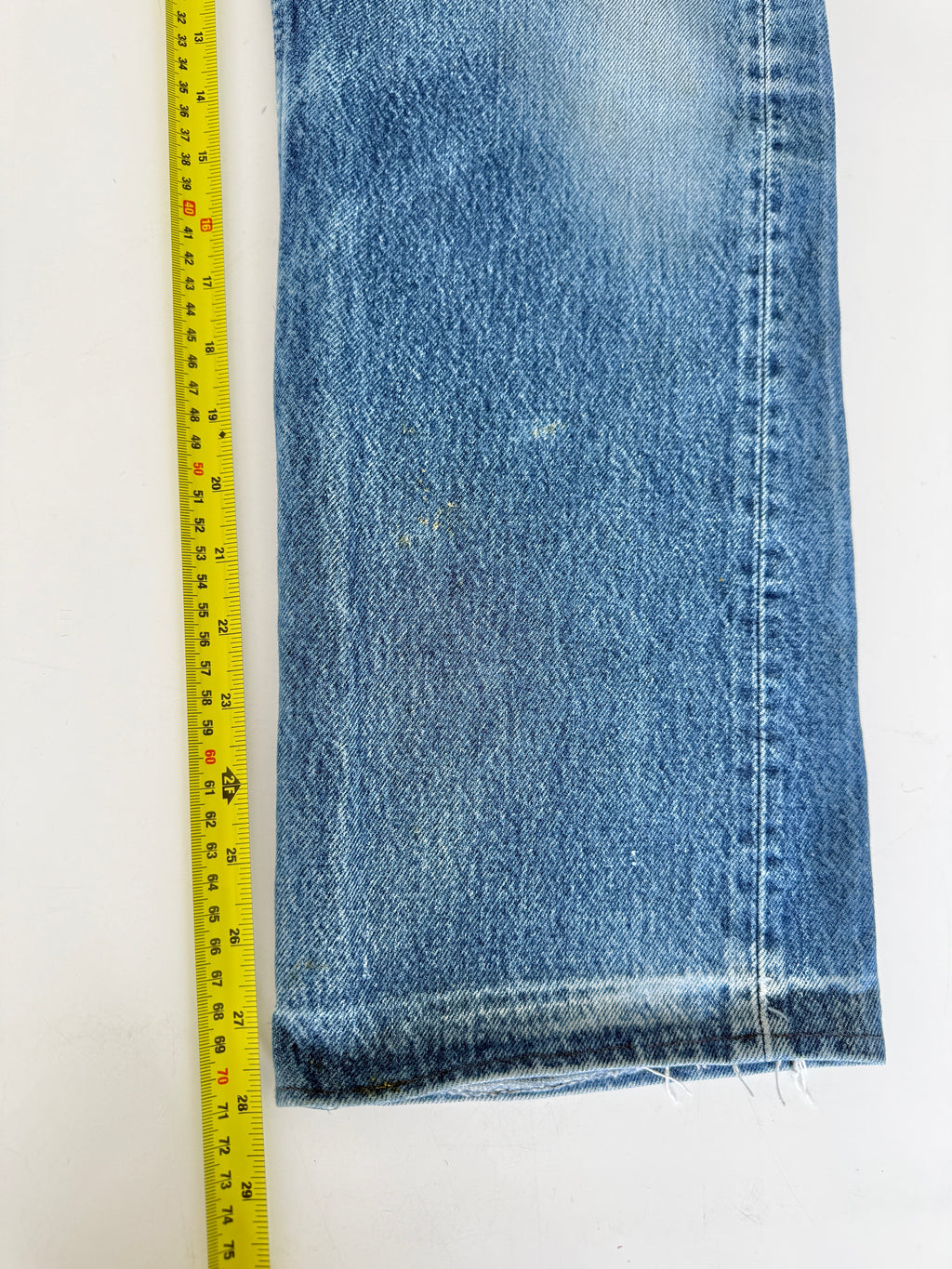 W29 L29 vintage Levis 501 dark faded blue 28/29” measured waist 501s 90s USA