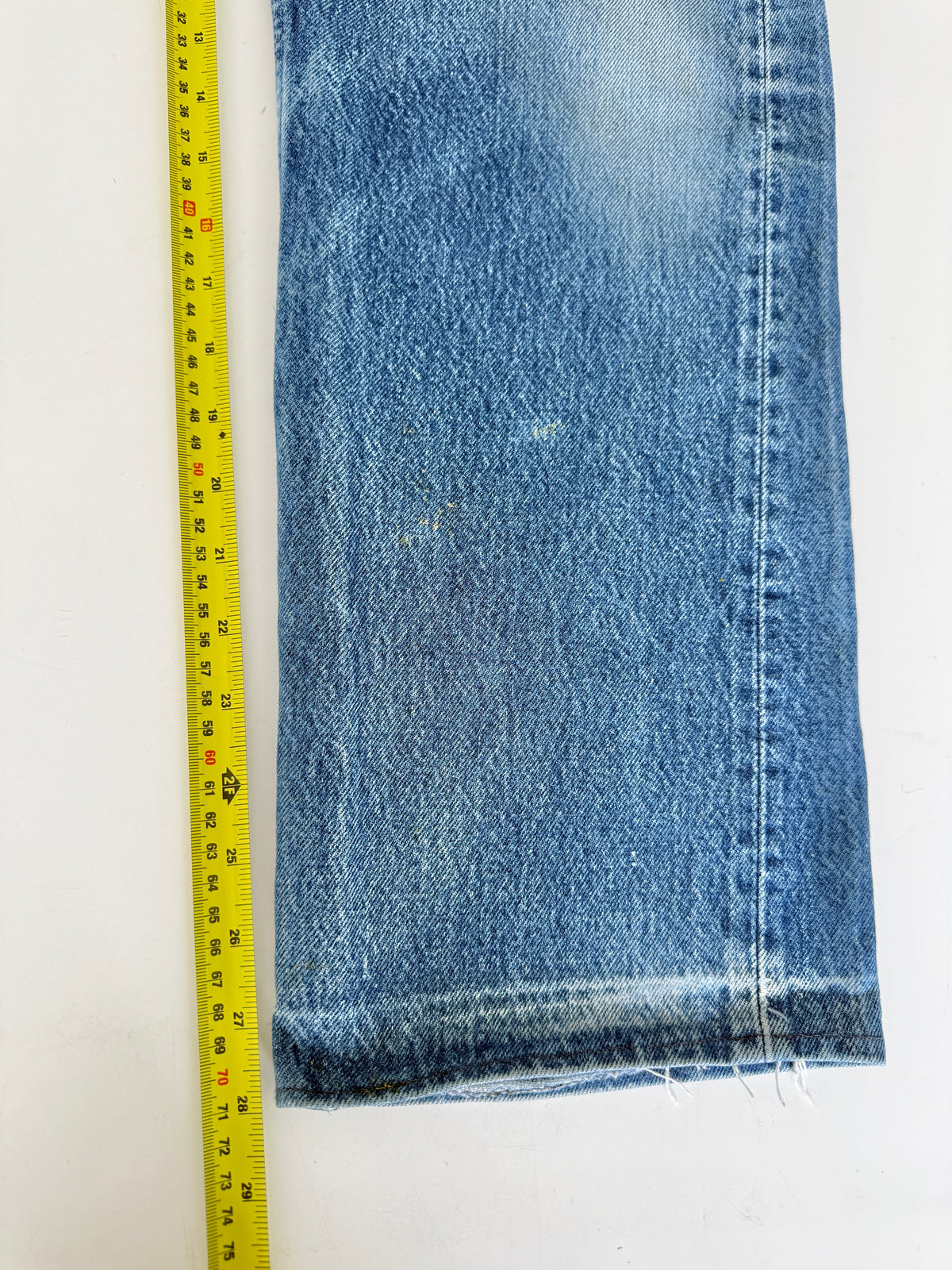 W29 L29 vintage Levis 501 dark faded blue 28/29” measured waist 501s 90s USA