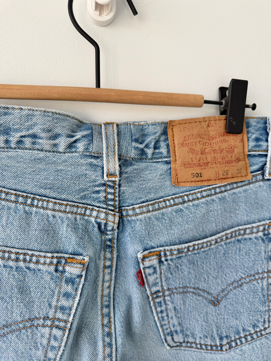 W25 L31 vintage Levis 501 25” measured light medium blue 90s Levi’s 501s USA re done