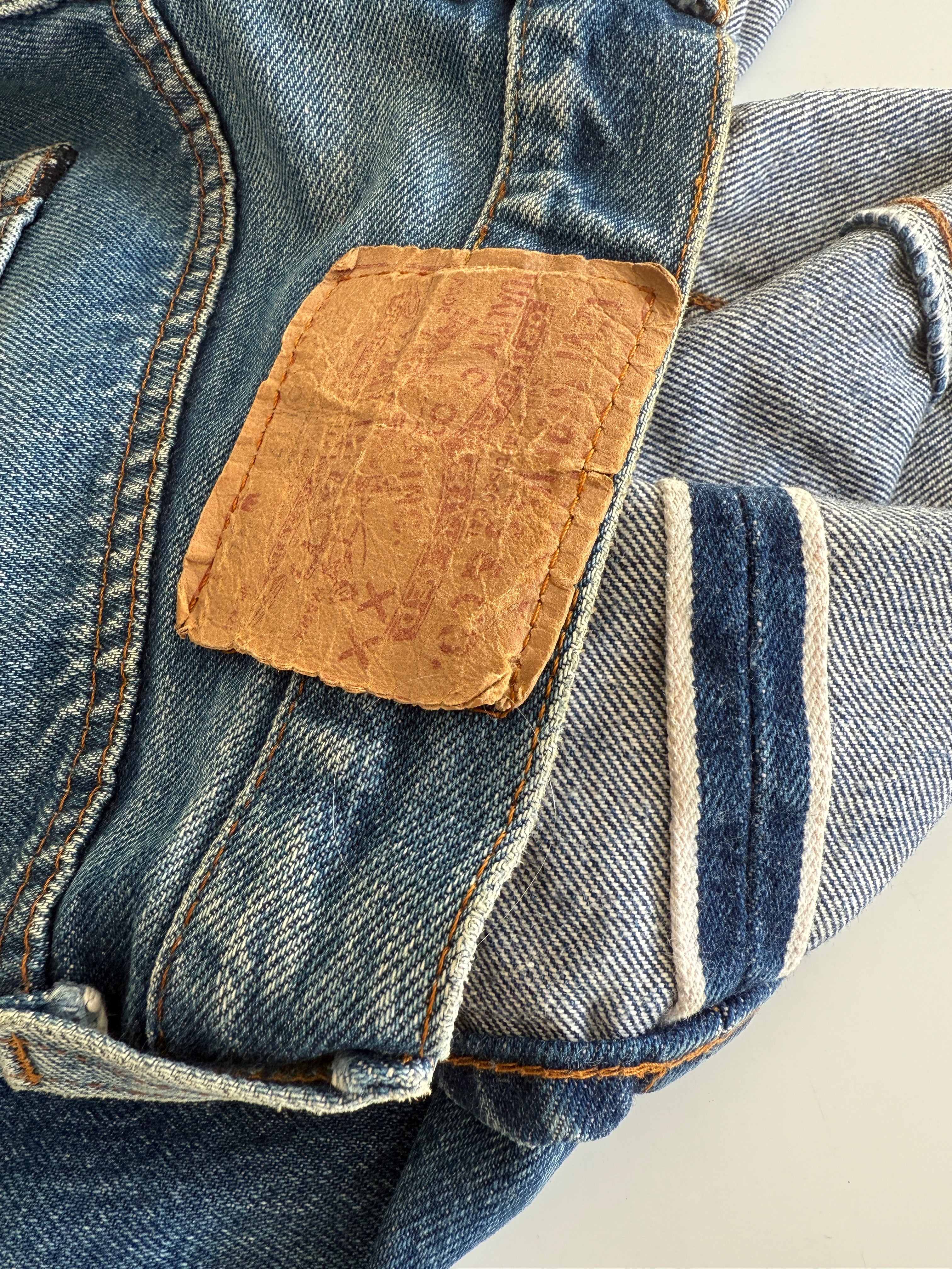 Soft W29 L36 vintage Levis 501 28-29” measured selvedge red line USA dark faded blue made in 80s