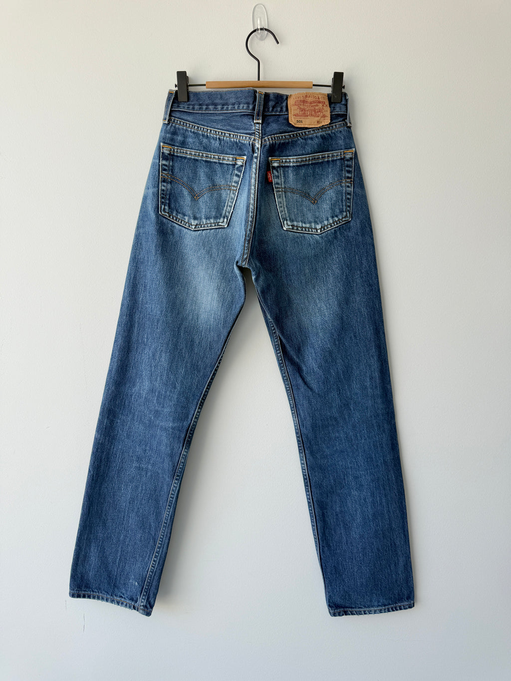W26 L30 vintage Levis 501 25/26” measured waist dark faded blue 501s Y2K