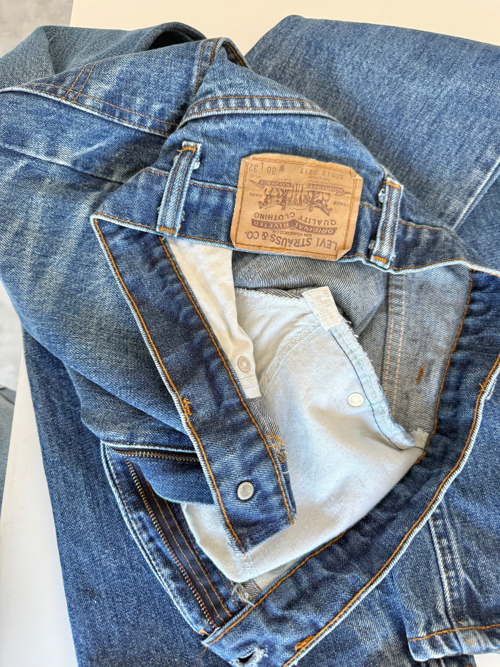 W29 L31 vintage Levis 517 28/29” measured waist dark faded USA 80s 517s