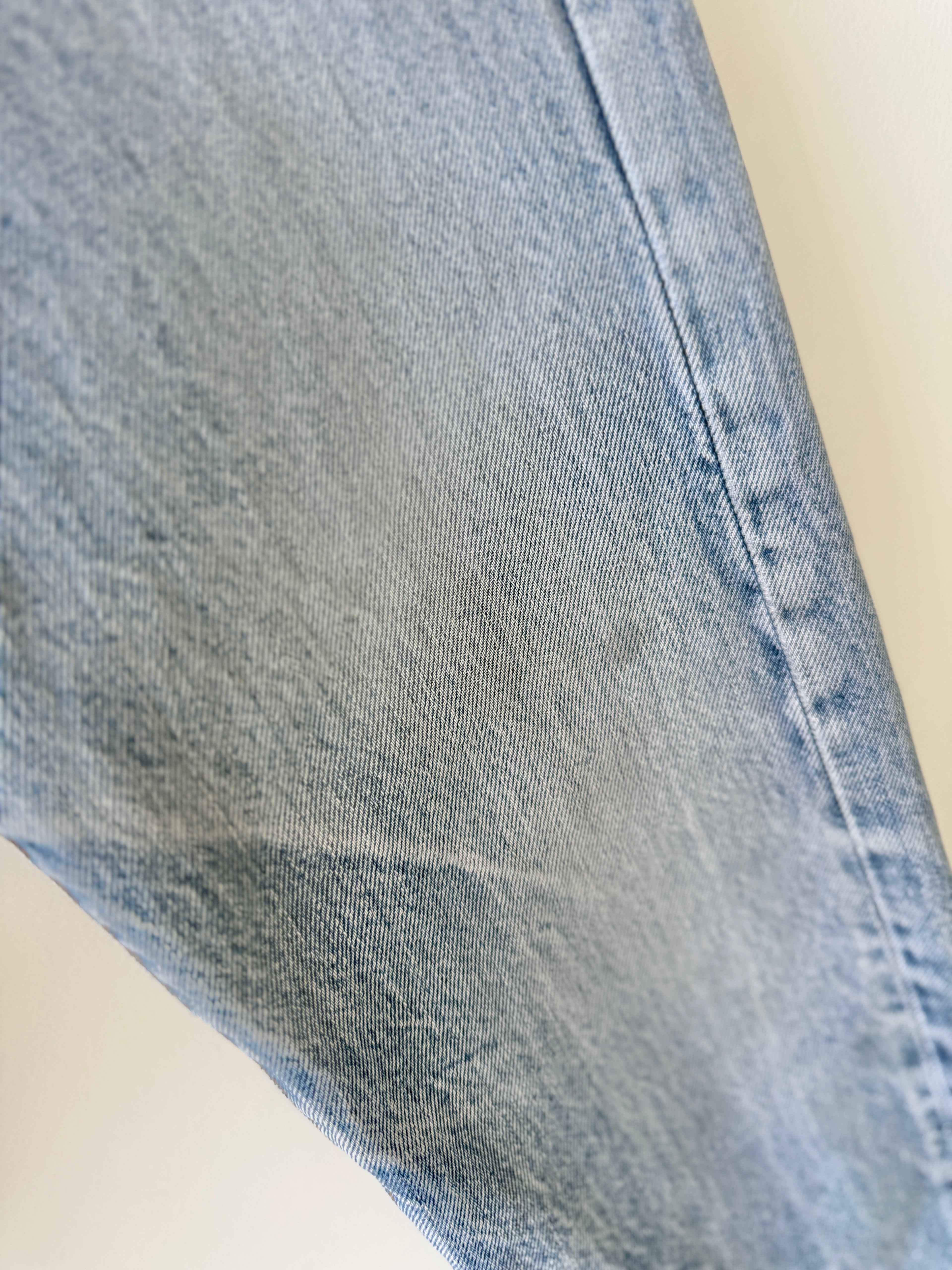 W26 L29 vintage Levis 501 25-26” measured light faded blue 80’s levi’s 501s