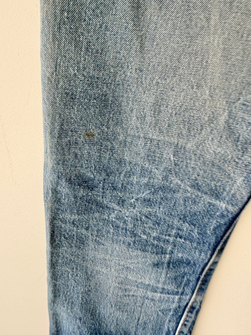 W30 L27 vintage Levis 501 29/30” measured waist dark faded blue 501s USA 80s