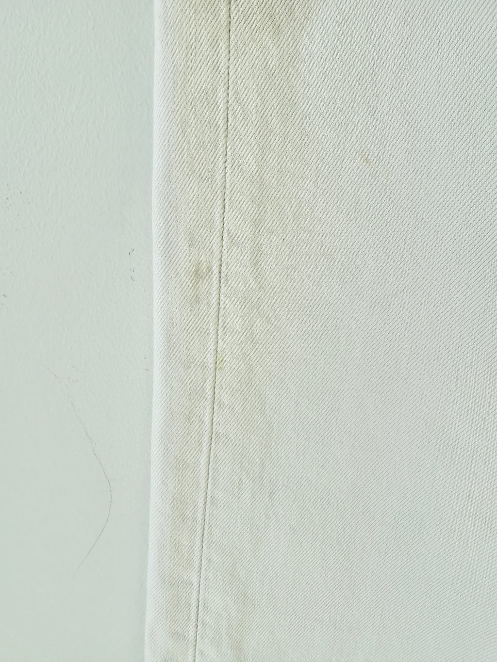 W24 L28 vintage Levis 501 23/24” measured waist white 501s 90s denim