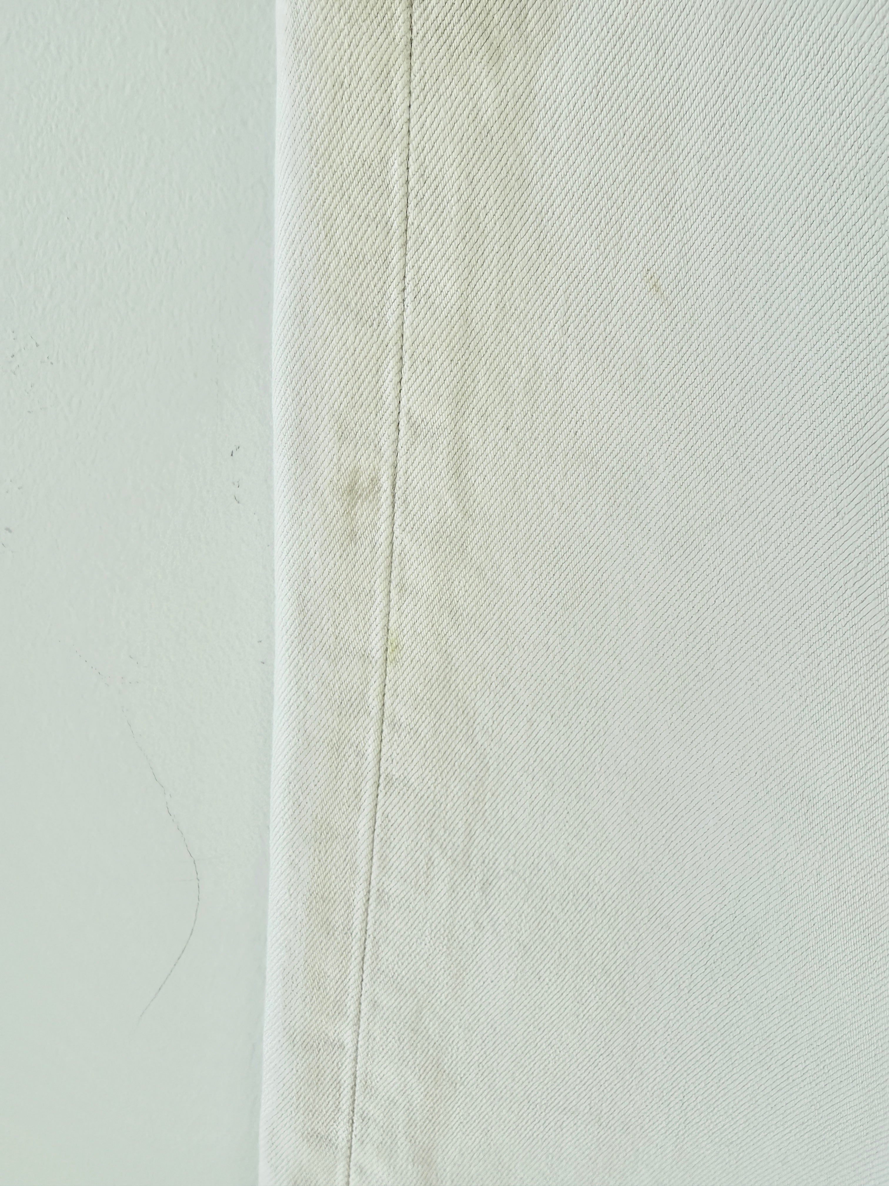W24 L28 vintage Levis 501 23/24” measured waist white 501s 90s denim