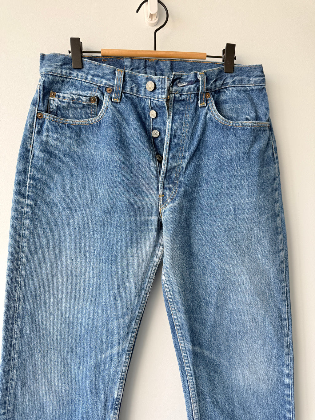 W31 L29 vintage Levis 501 29/31” measured raw blue denim faded blue 80’s levi’s 501s