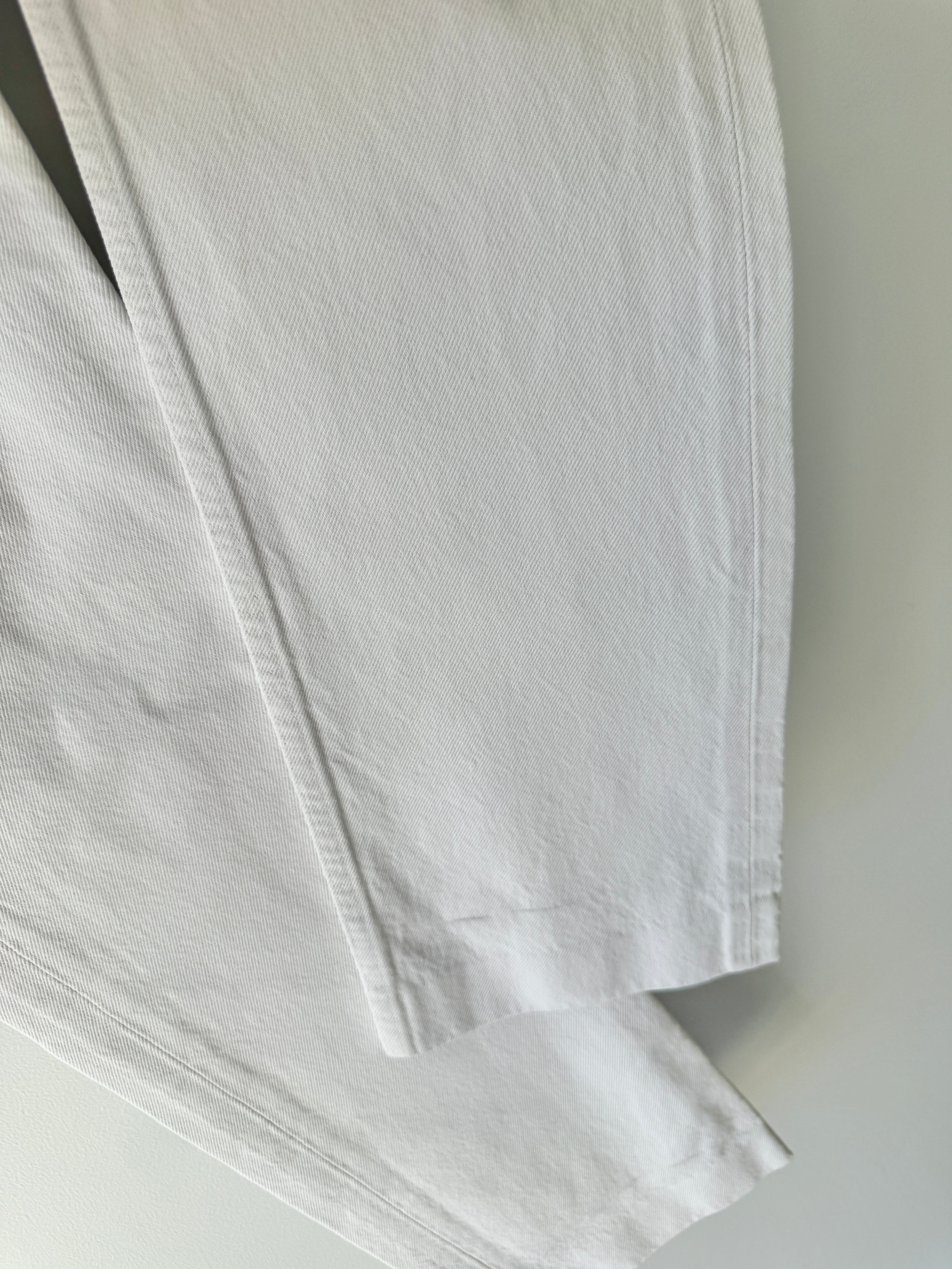 W28 L30 white vintage Levis 501 27/28” measured waist white 90s/80s 501s