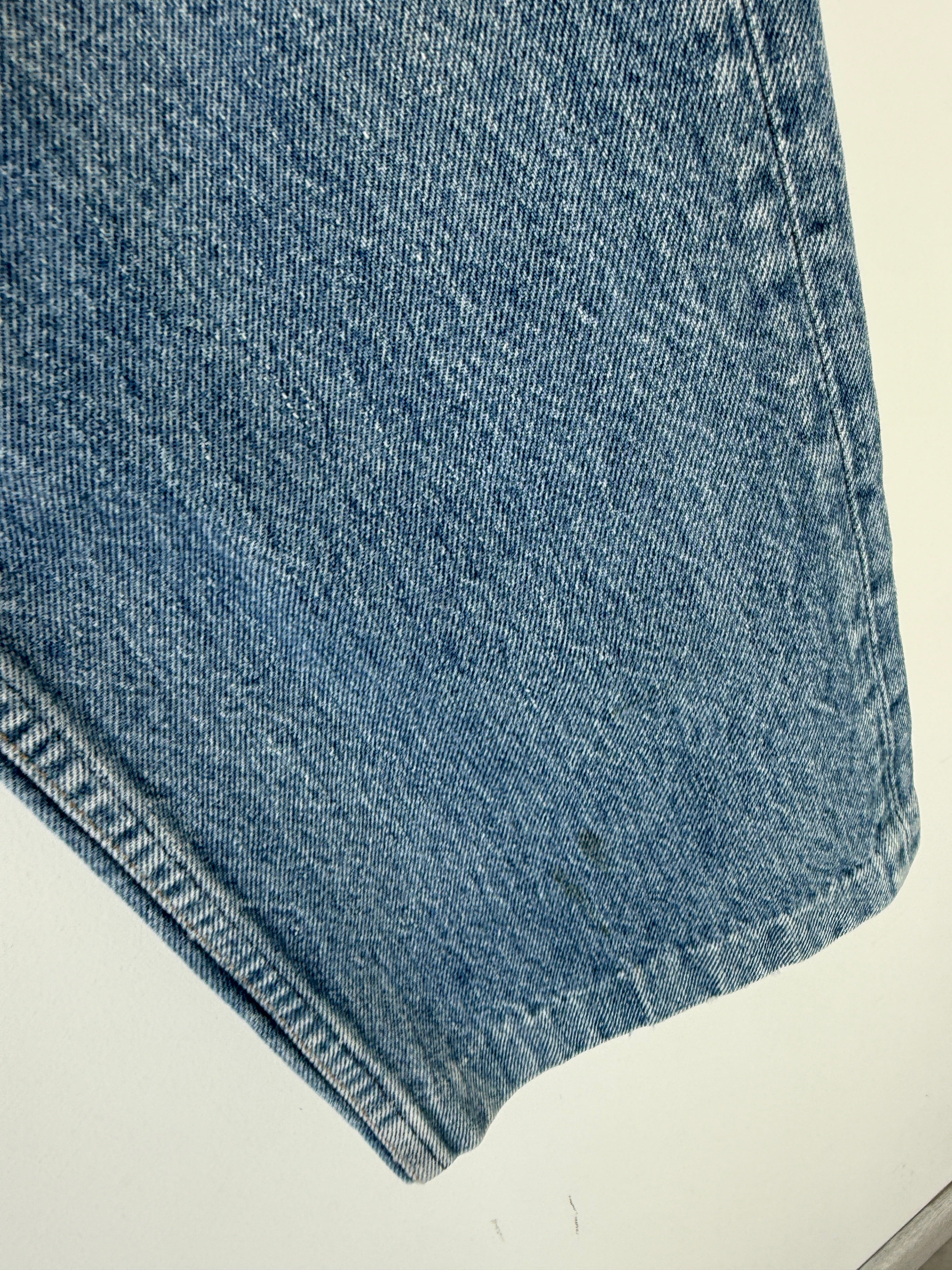 W28 L26 vintage Levis 501 26/28” measured medium faded blue denim 80s Levi’s USA 501s