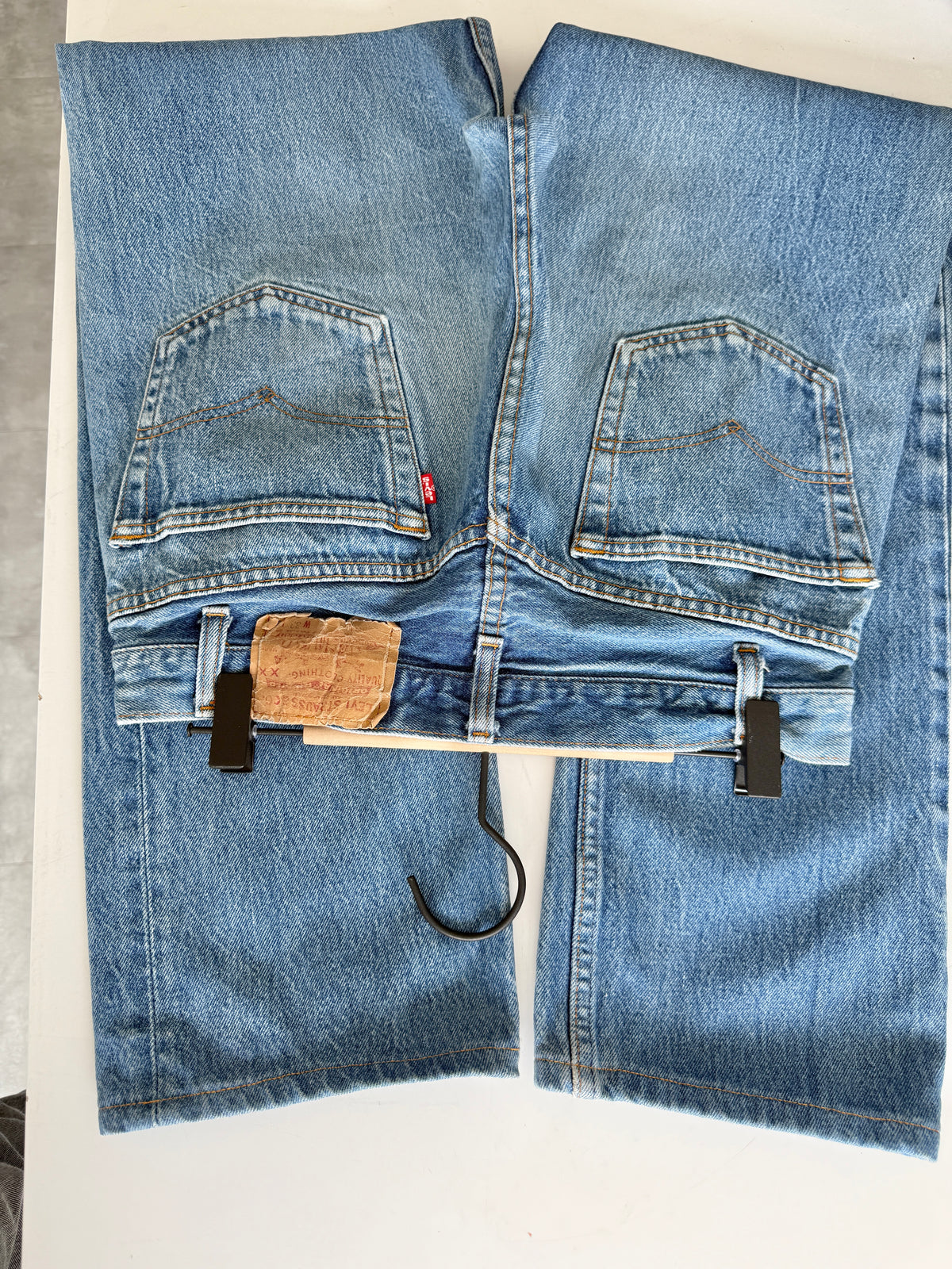 W30 L30 vintage Levis 501 dark faded blue 29/30” measured waist 501s 90s USA