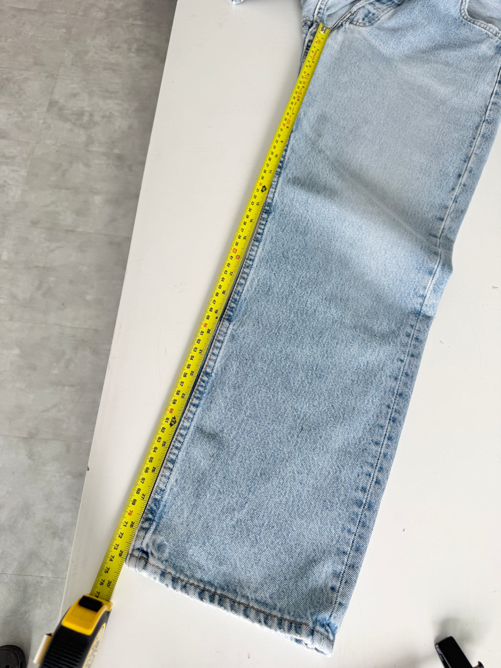 W30 L29 vintage Levis 501 29/30” measured waist light blue 501s made in USA 90s