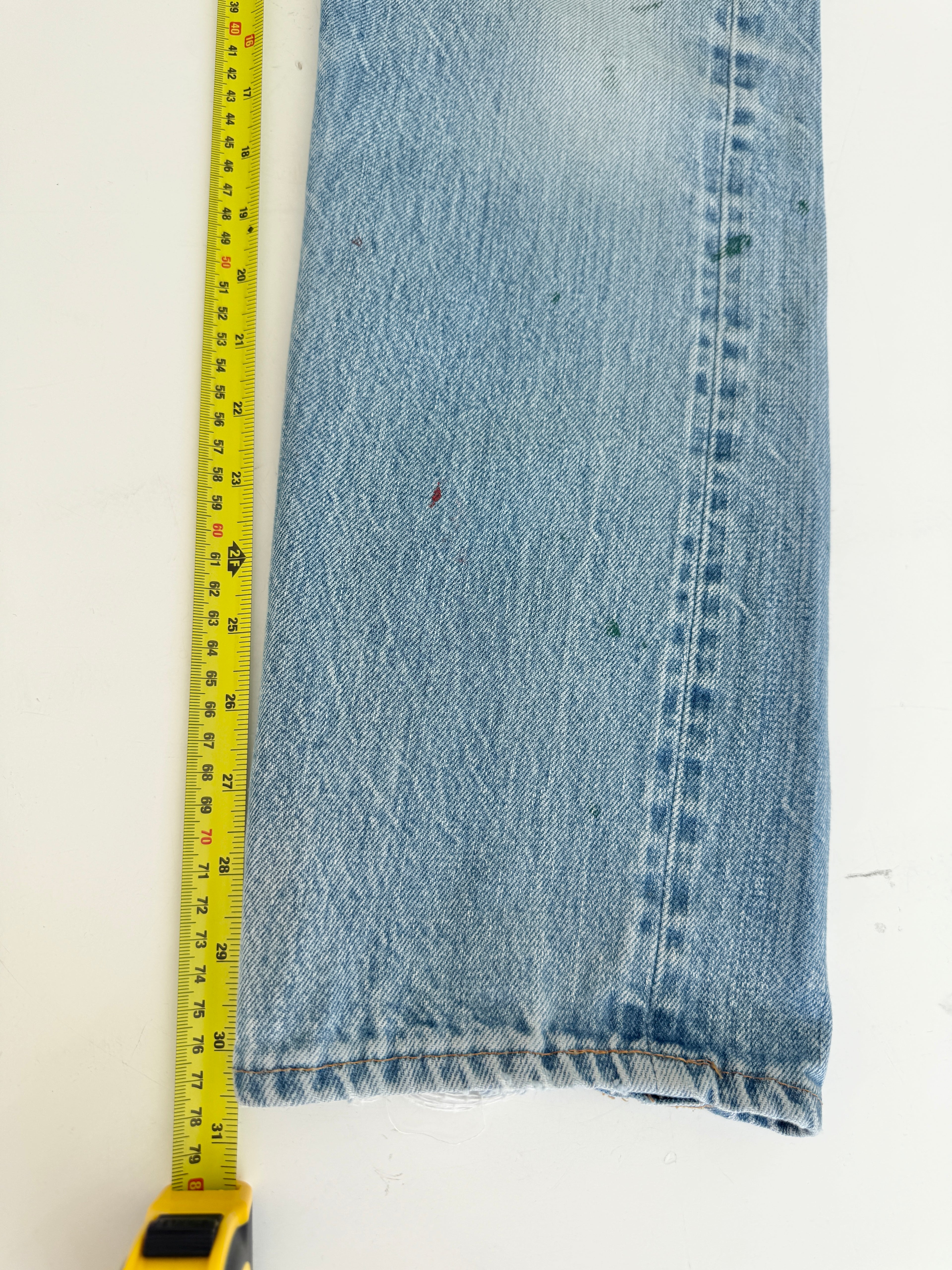Selvedge W27 L30 vintage Levis 501 26-27”measured medium blue 80s USA 501 selvedge distressed & paint 501s