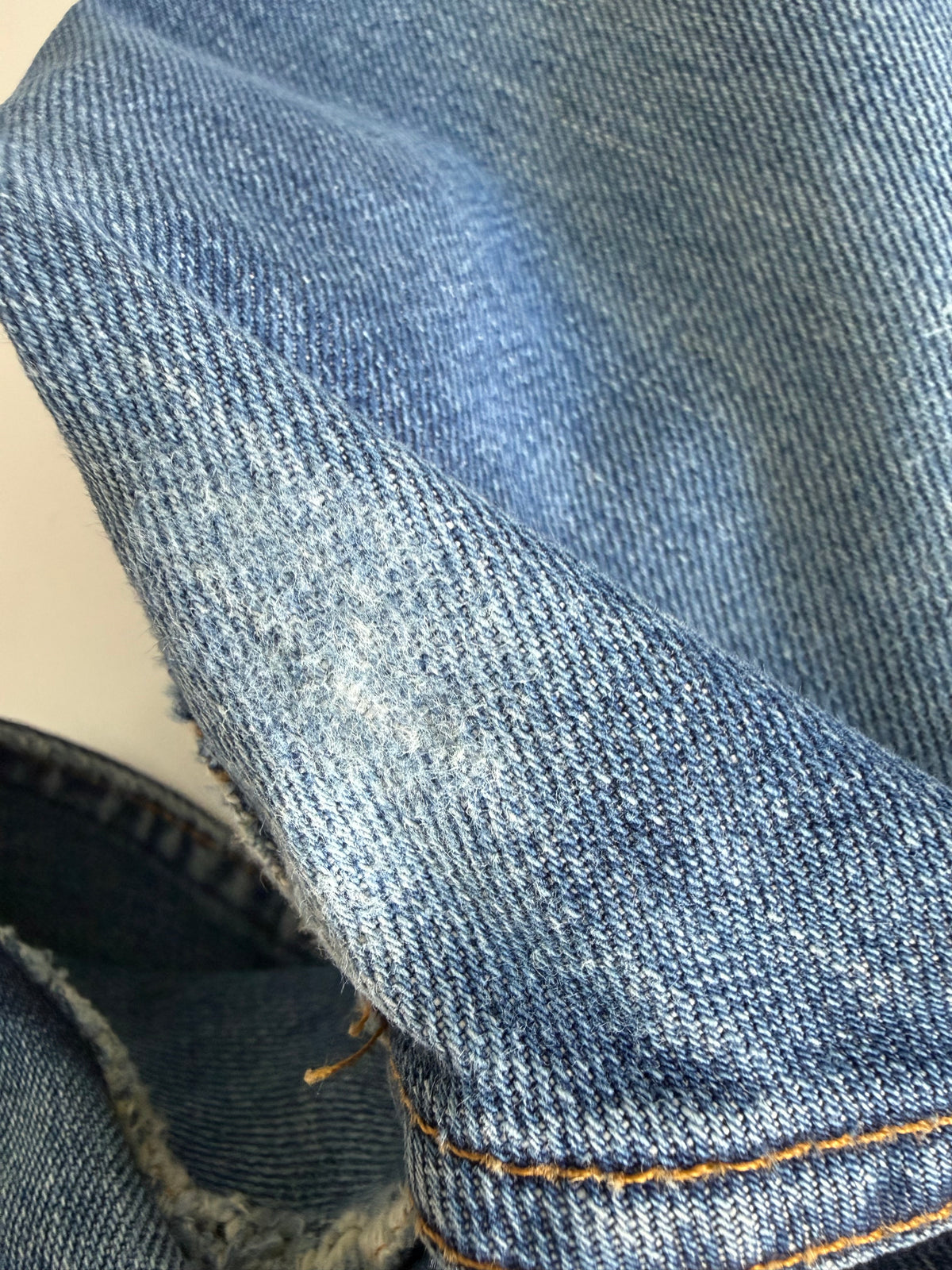 W26 L30 vintage Levis 501 dark blue 25/26” measured waist Y2K levis 501s
