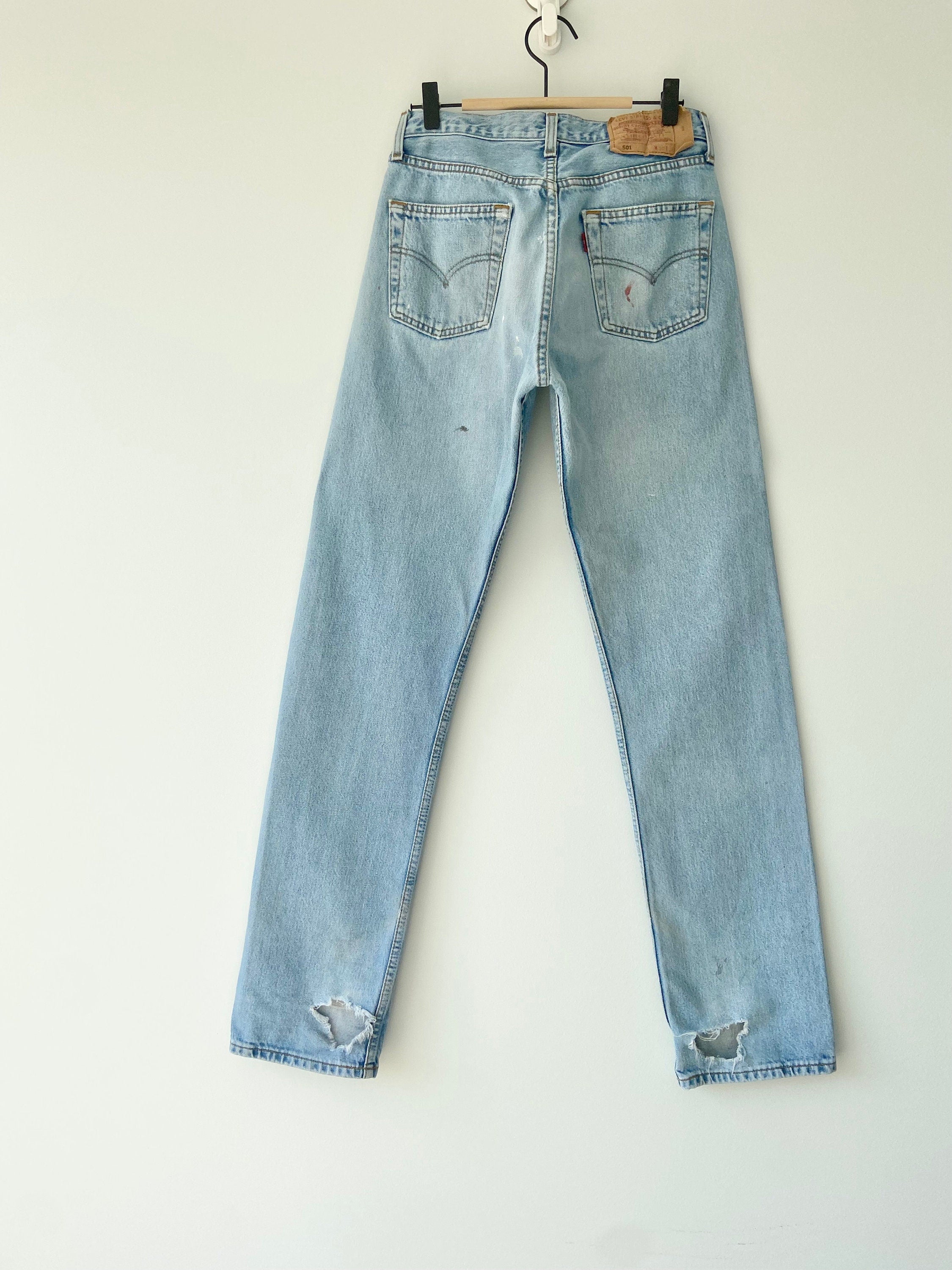 Vintage Levi’s 501 w29 L33 made in 1998  stone Wash paint distressed faded vintage 501s