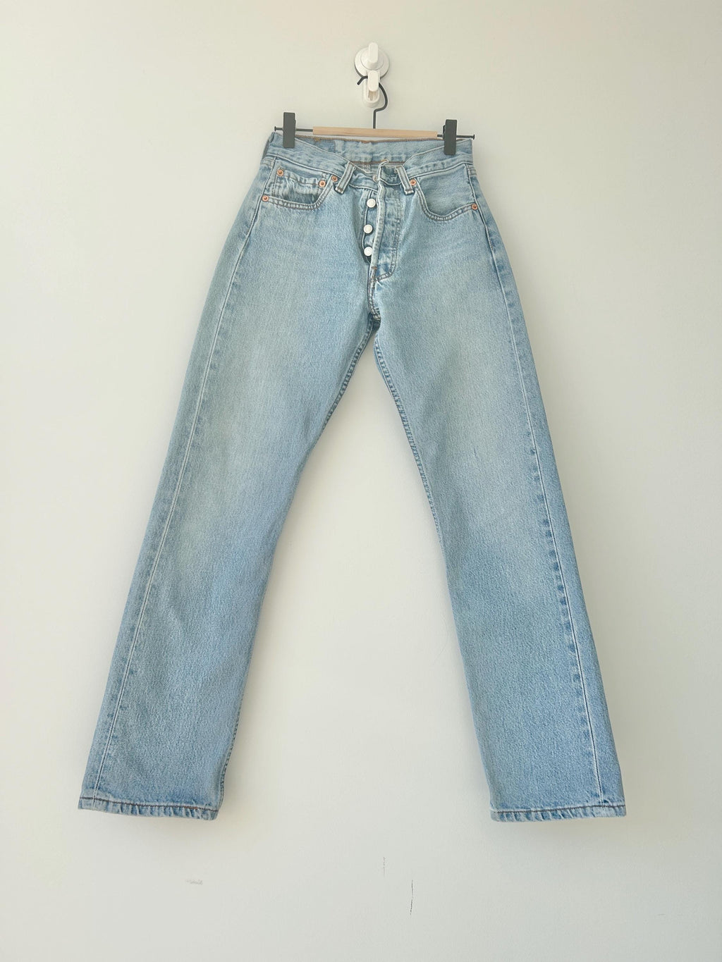 Levis 501 vintage w24 L29 Levi’s faded worn light blue straight leg Levi’s 501 90s vintage Levi’s 501  (23/24 waist)