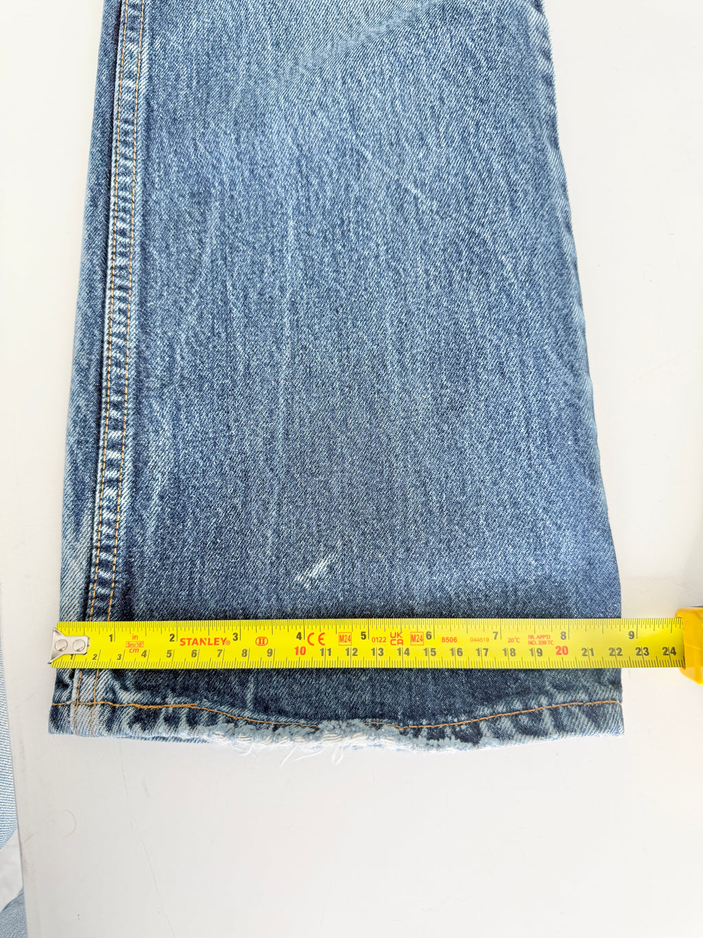 W25 L29 vintage Levis 517 24-25”” measured dark faded blue 90s USA 517s