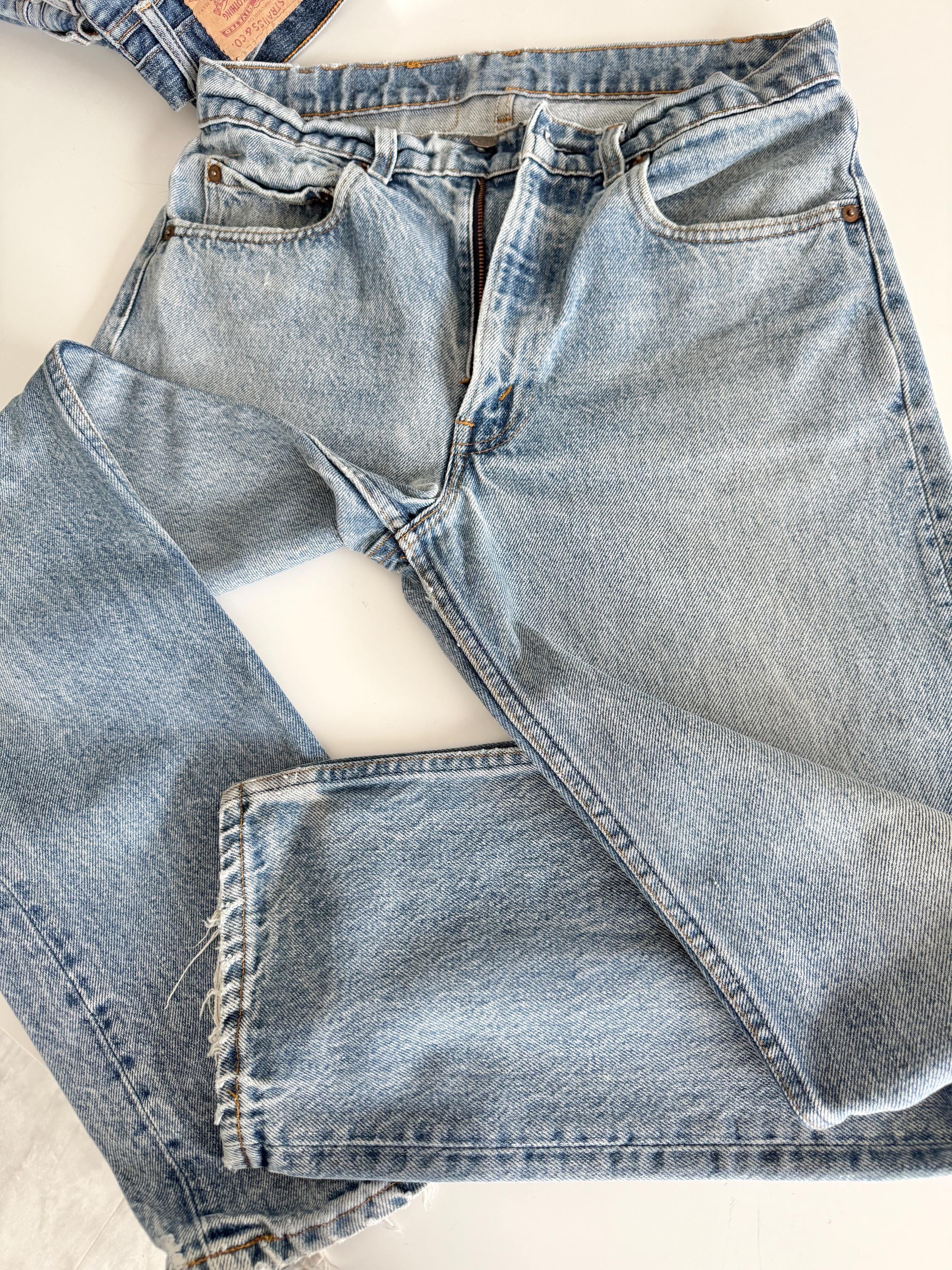 W30 L29 vintage Levis 505 29-30” measured waist faded denim made in USA 80s