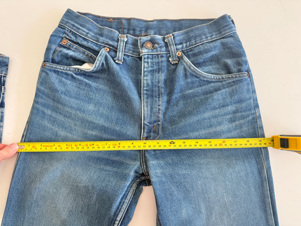 W28 L31 vintage Levis 630 27-28” measured dark blue denim 80s/90s  630s