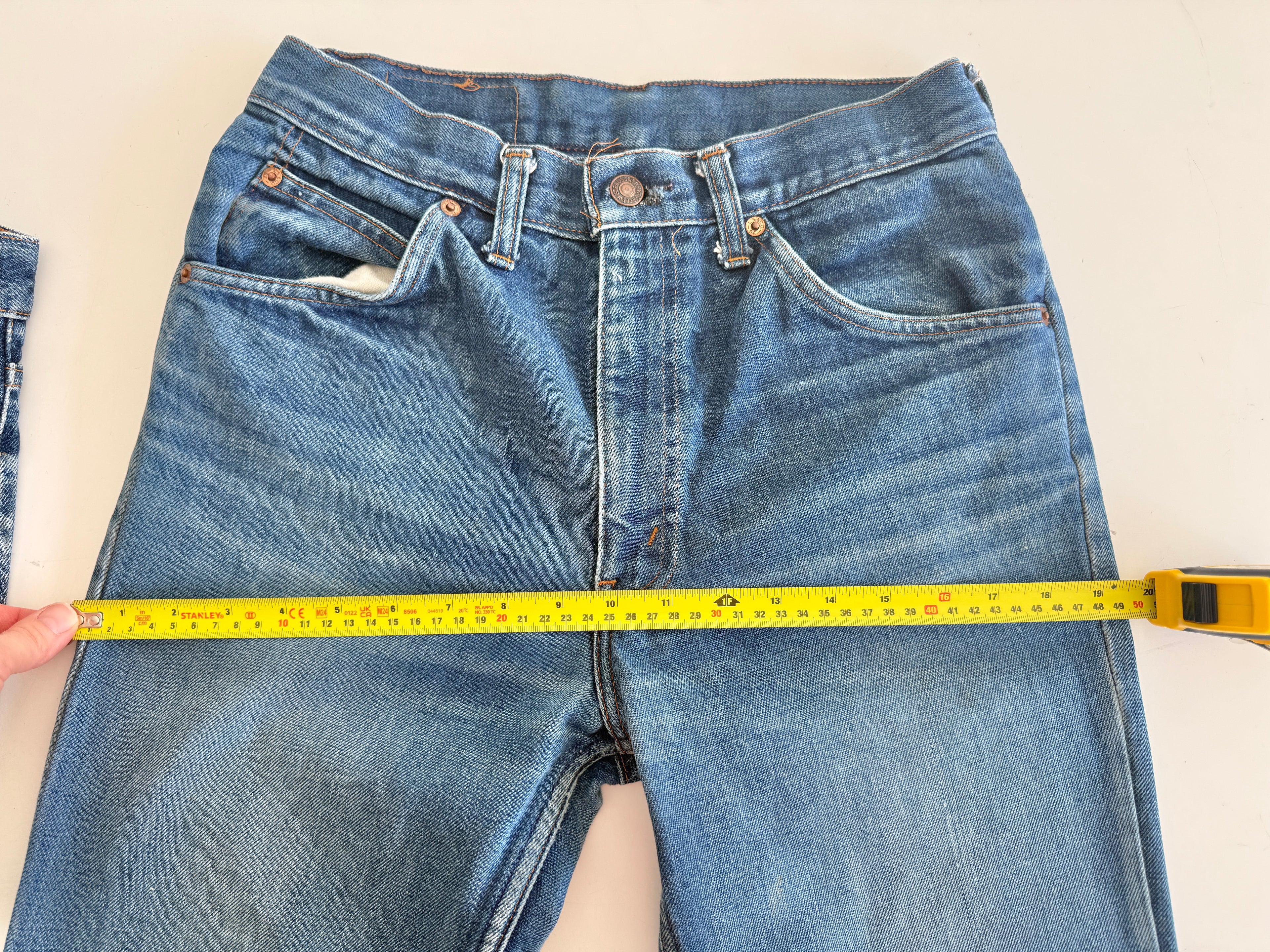 W28 L31 vintage Levis 630 27-28” measured dark blue denim 80s/90s  630s