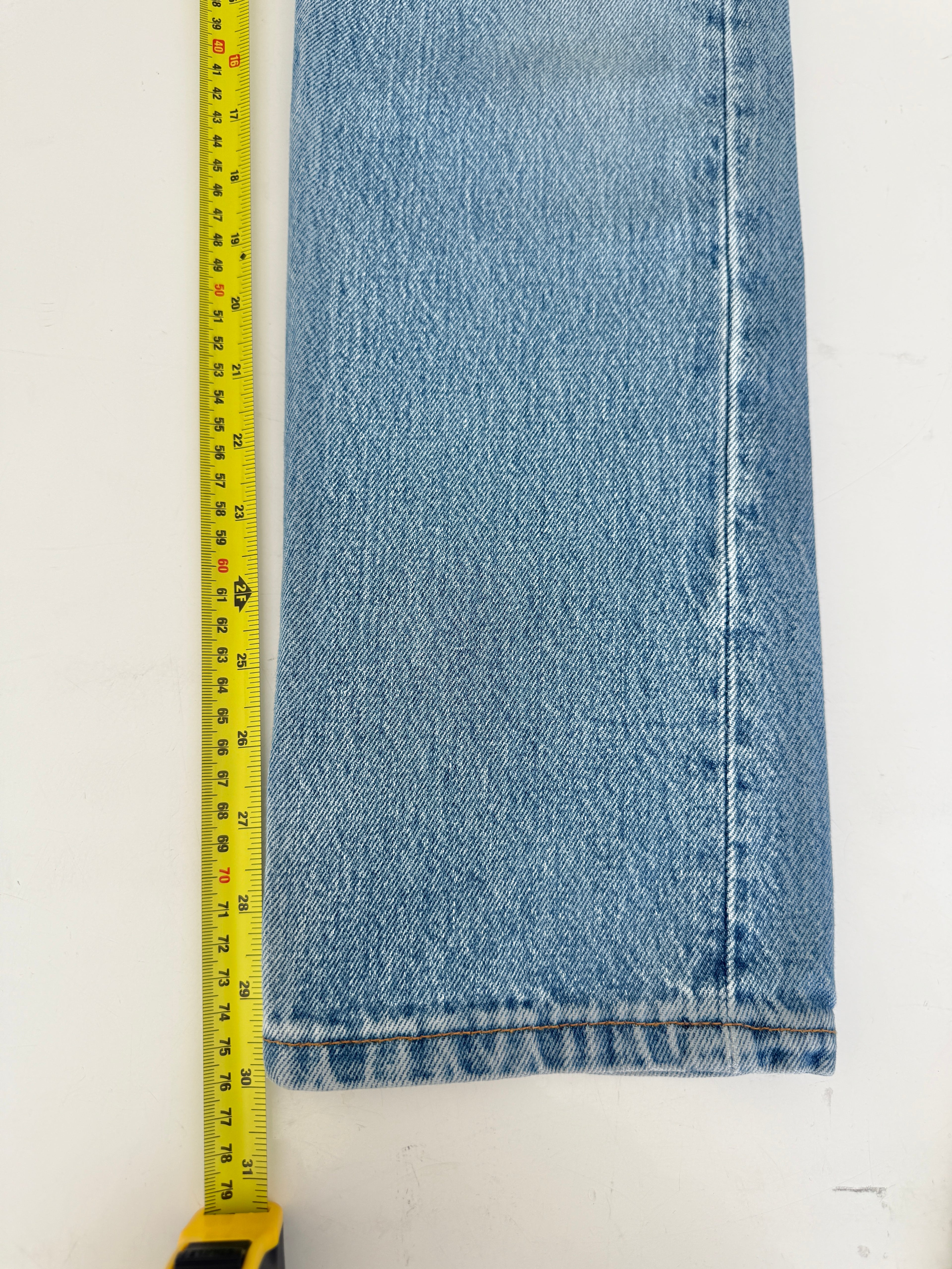 W24 L30 vintage Levis 501 23/24” medium blue Levi’s 501s