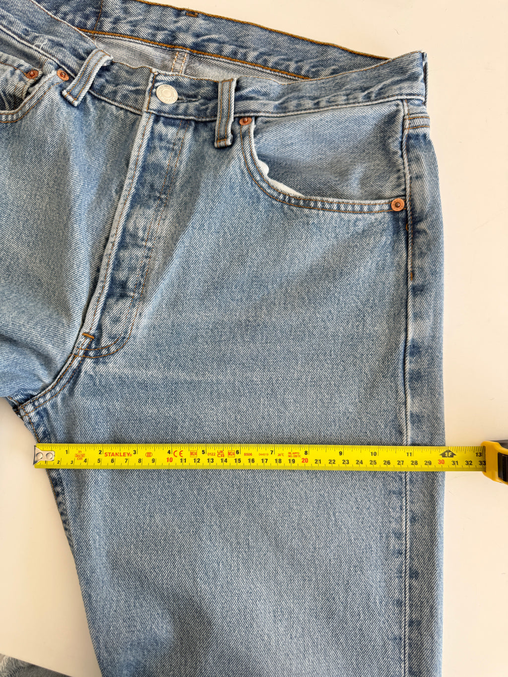 For Amanda - Soft W31 L30 vintage Levis 501 30/31” measured waist medium blue 501s Y2K
